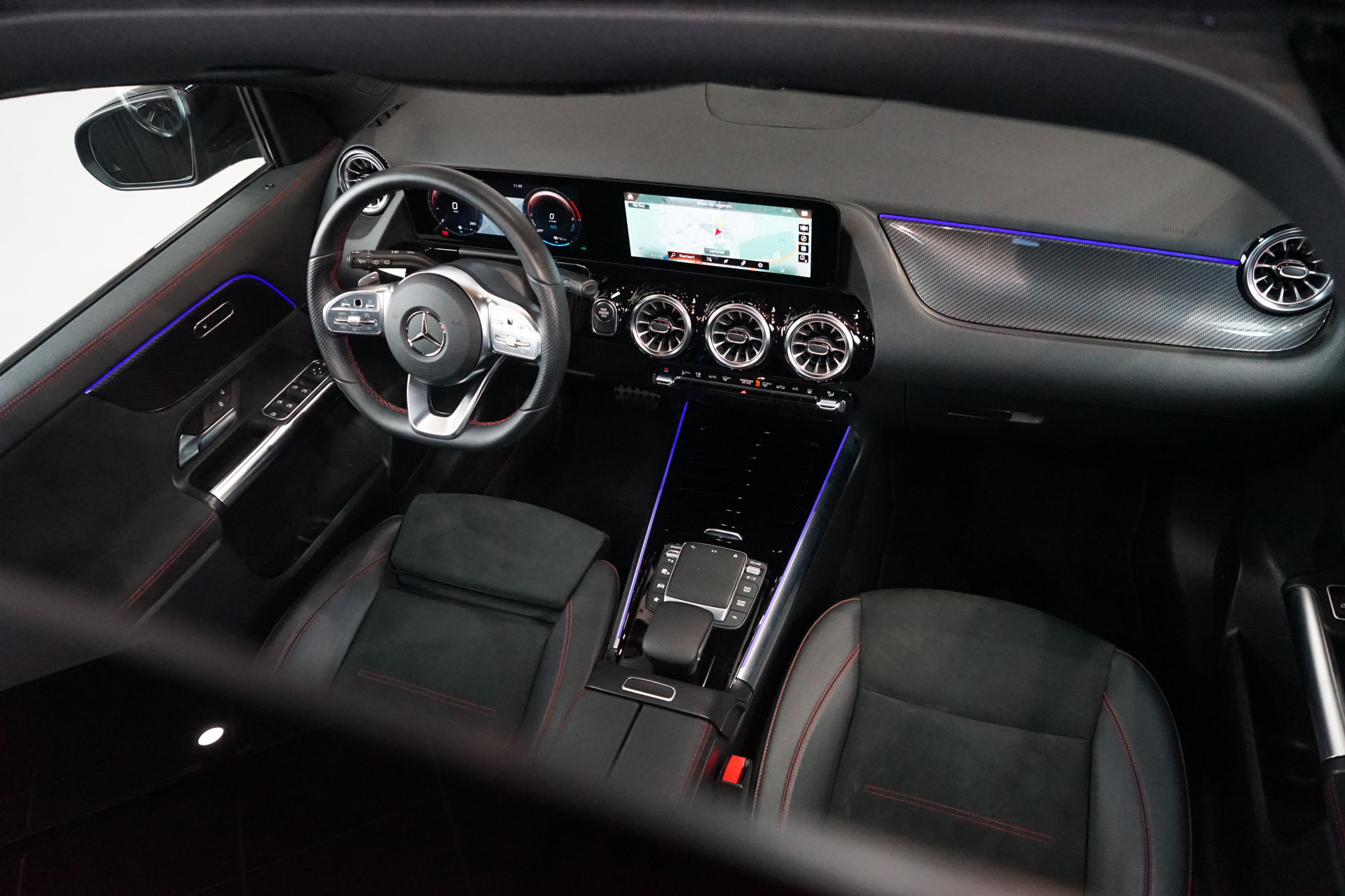 Mercedes-Benz GLA 250 e AMG 42842590-2.jpg | Autocenter Oss