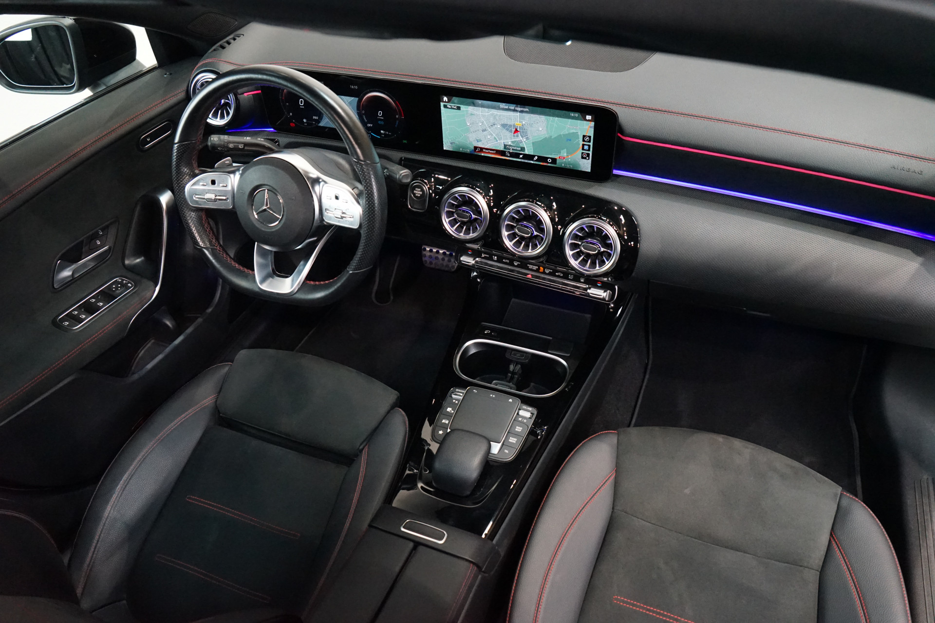 Mercedes-Benz CLA-Klasse Shooting Brake 250 e AMG 43506321-2.jpg | Autocenter Oss