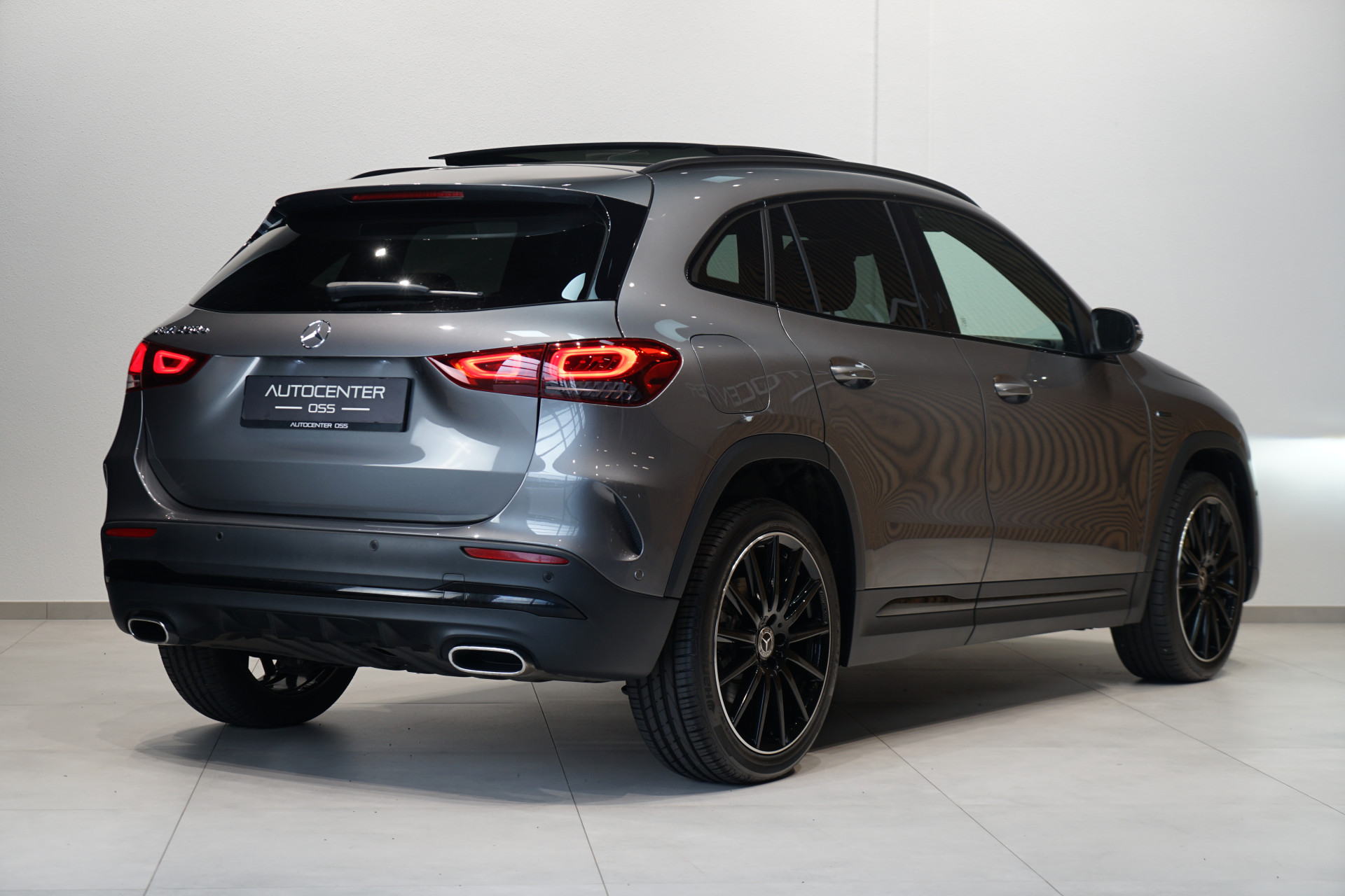 Mercedes-Benz GLA 250 e AMG 45118402-1.jpg | Autocenter Oss