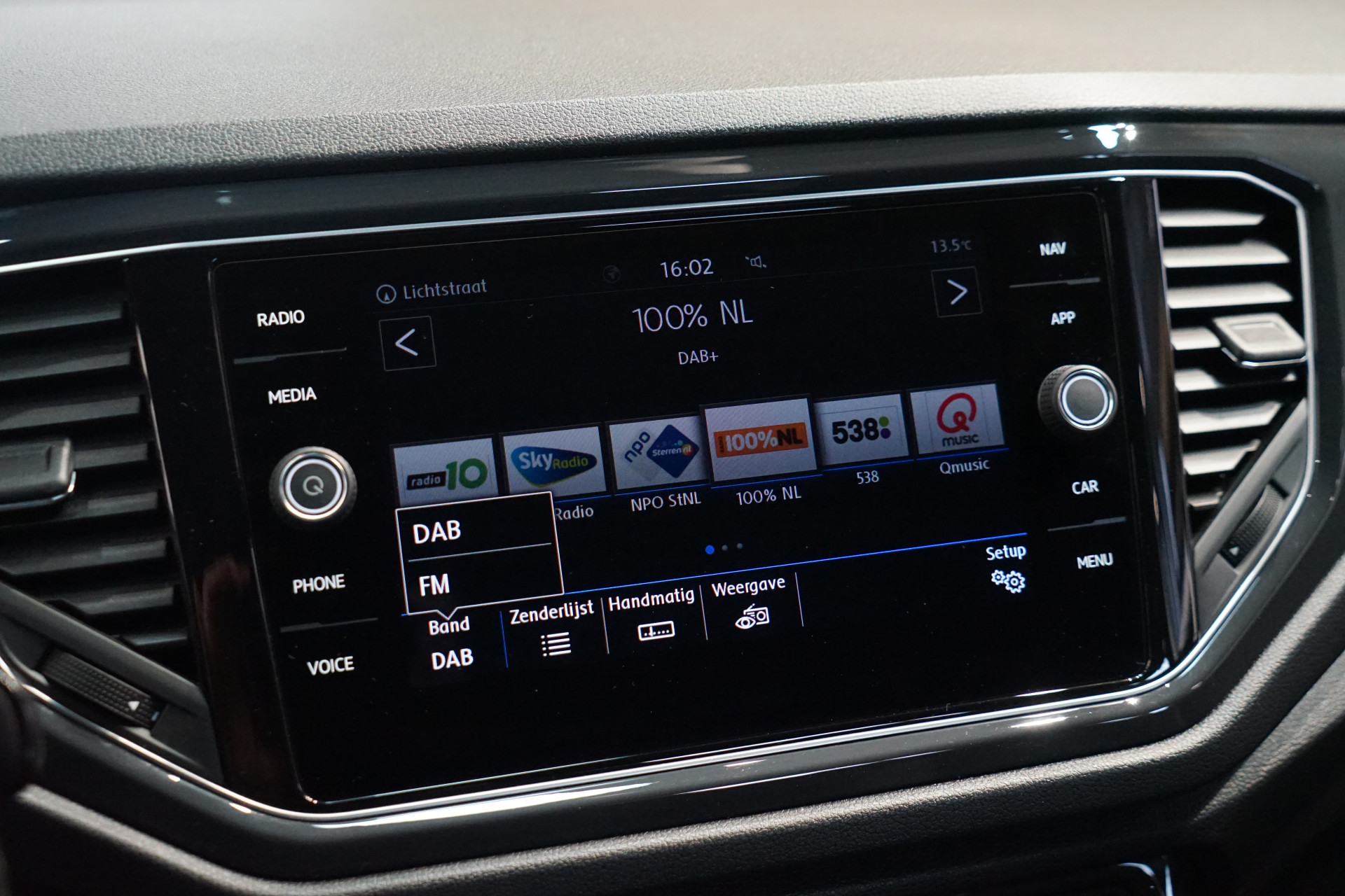 Volkswagen T-Roc 1.5 TSI R-LINE DSG 45461314-59.jpg | Autocenter Oss