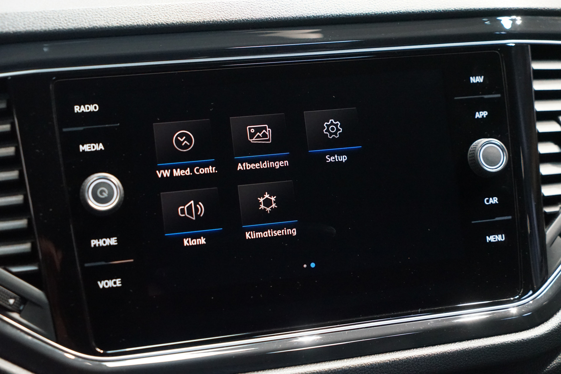 Volkswagen T-Roc 1.5 TSI R-LINE DSG 45461314-64.jpg | Autocenter Oss