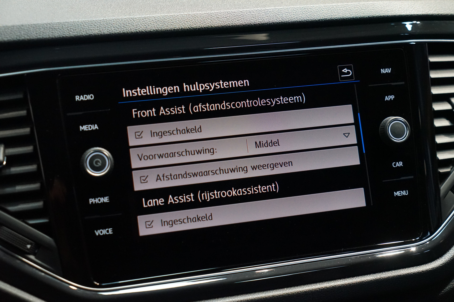 Volkswagen T-Roc 1.5 TSI R-LINE DSG 45461314-68.jpg | Autocenter Oss