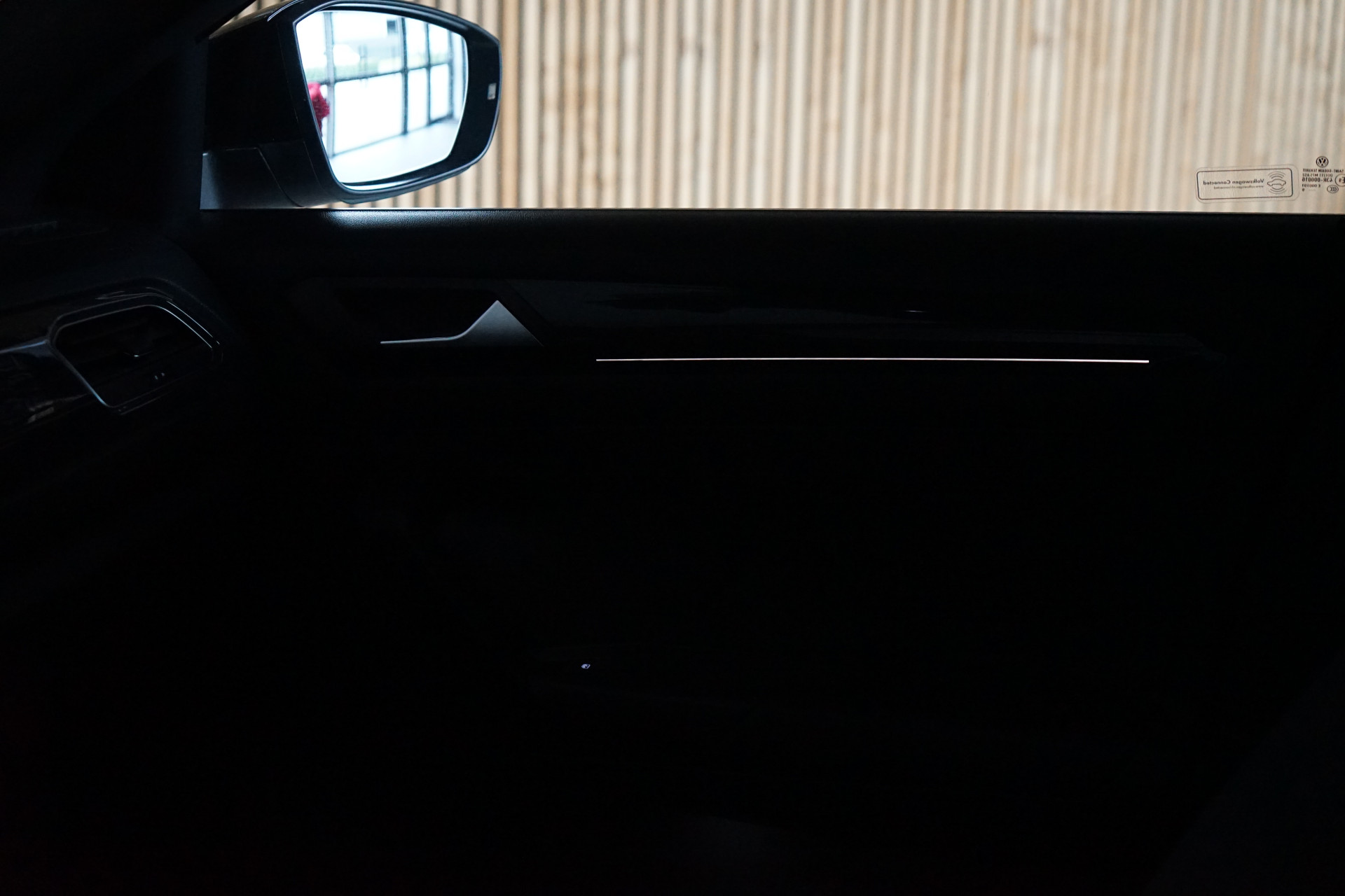 Volkswagen T-Roc 1.5 TSI R-LINE DSG 45461314-71.jpg | Autocenter Oss