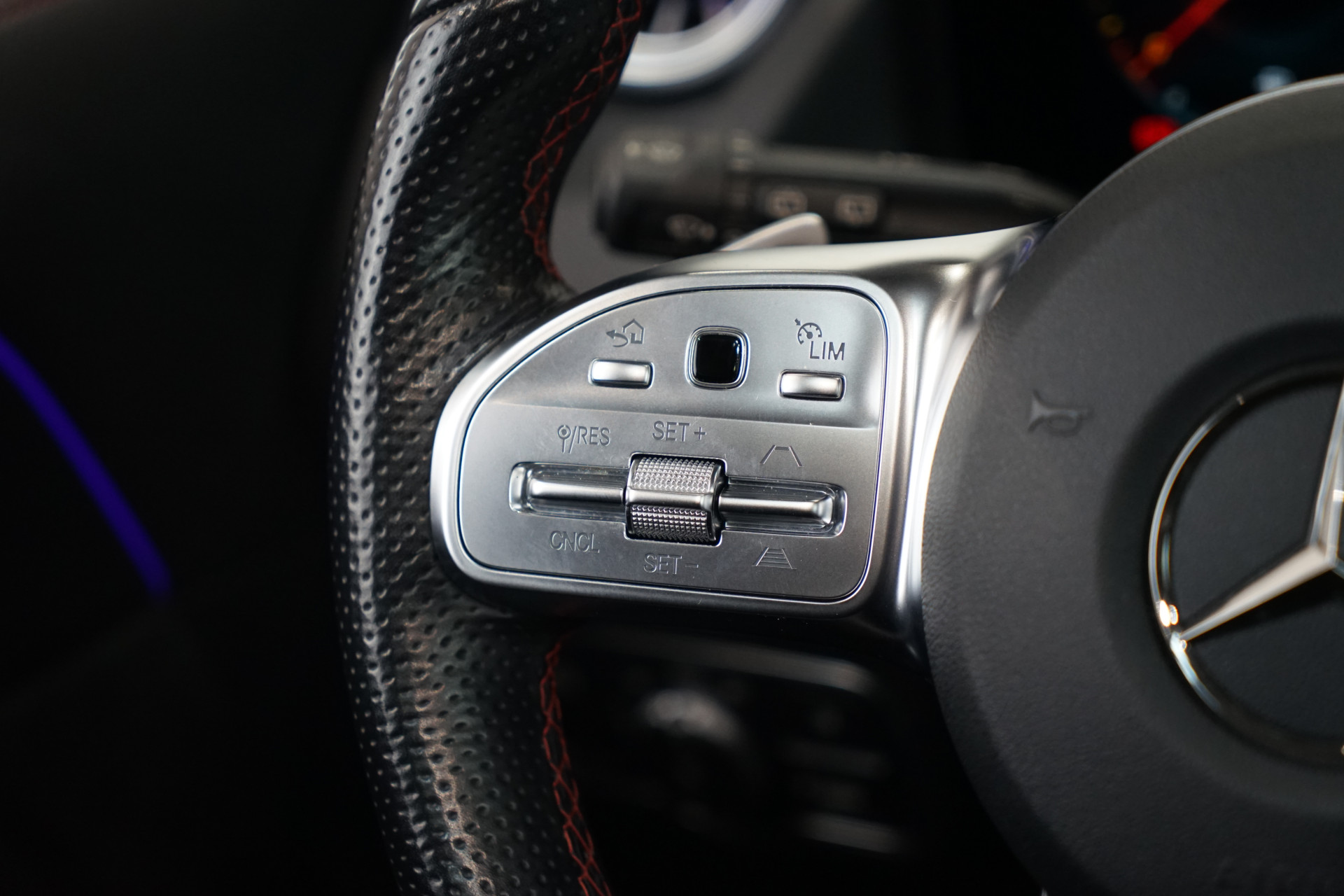 Mercedes-Benz GLA 250 e AMG 45473377-20.jpg | Autocenter Oss