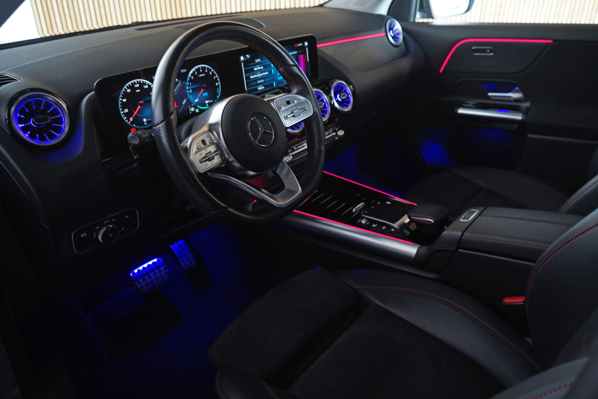 Mercedes-Benz GLA 250 e AMG 45473377-33.jpg | Autocenter Oss