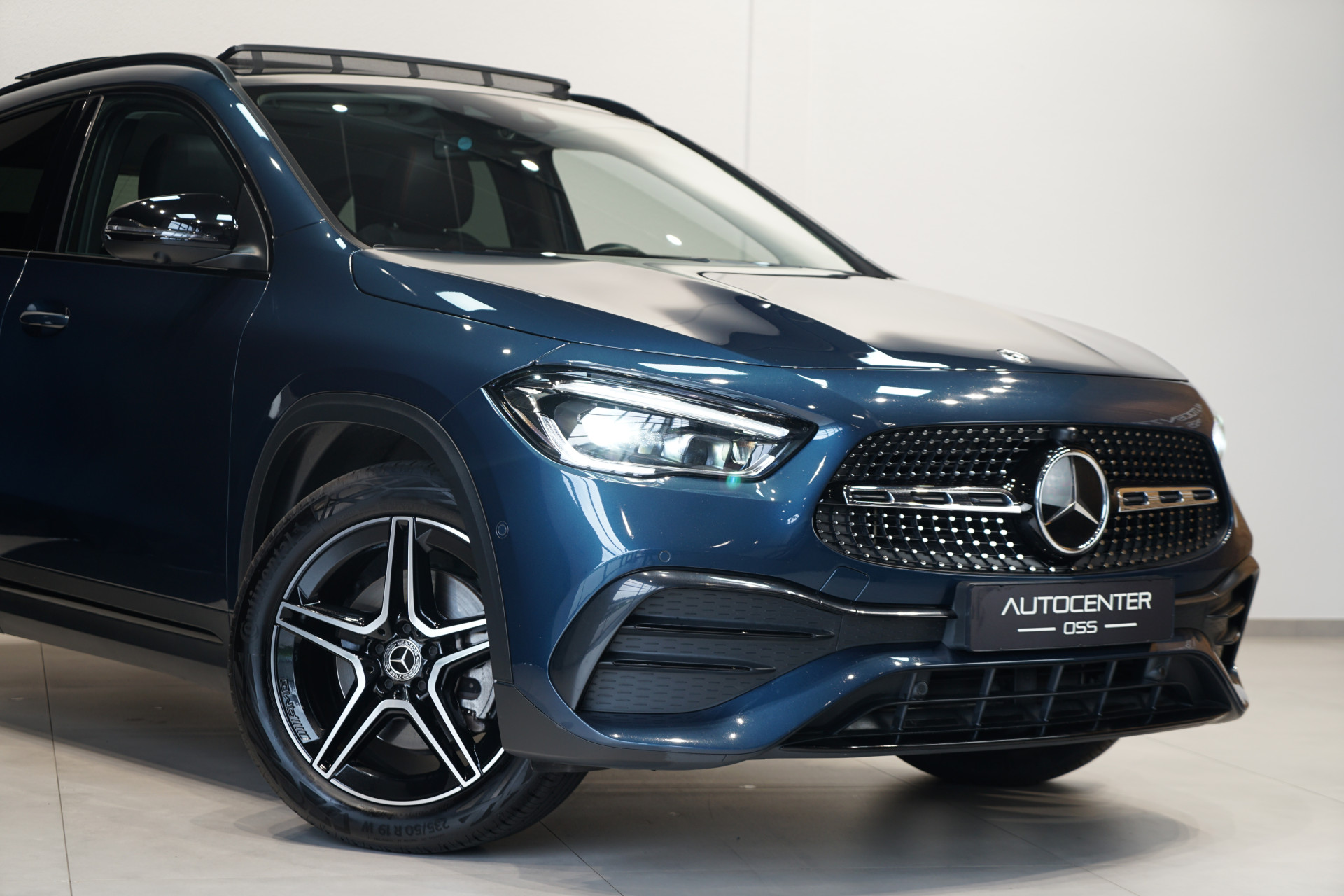 Mercedes-Benz GLA 250 e AMG 45473377-40.jpg | Autocenter Oss