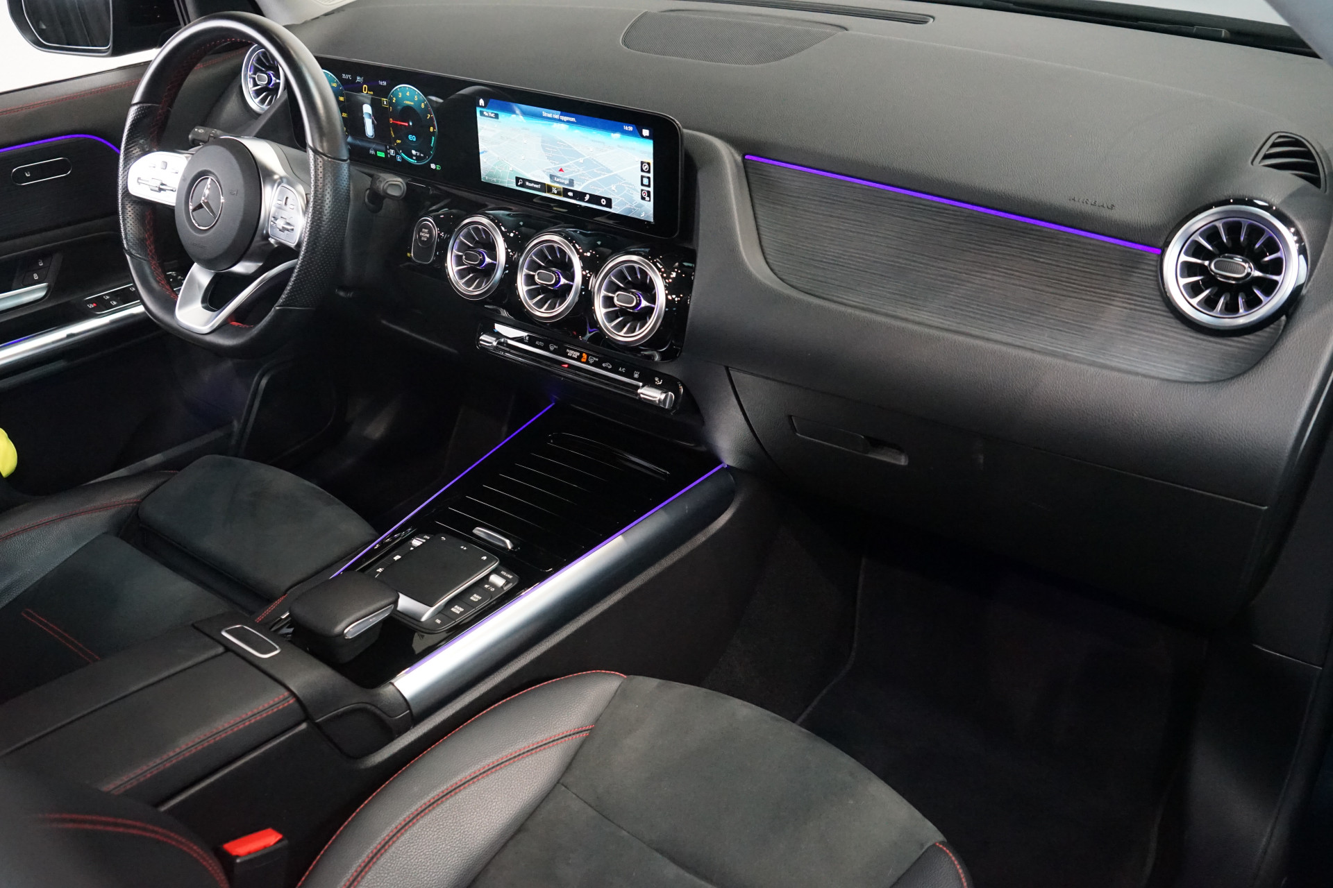 Mercedes-Benz GLA 250 e AMG 45473377-44.jpg | Autocenter Oss