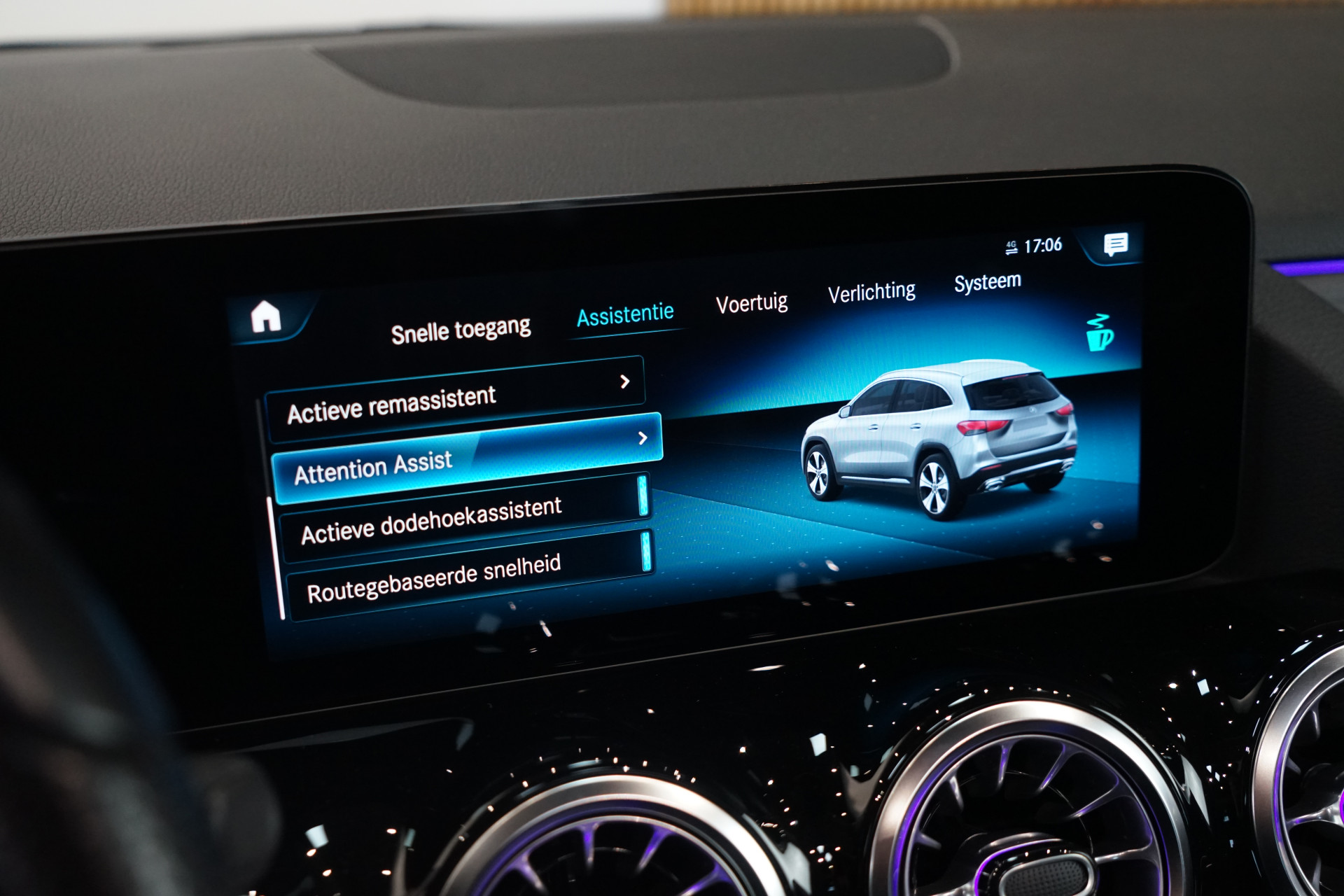 Mercedes-Benz GLA 250 e AMG 45473377-59.jpg | Autocenter Oss