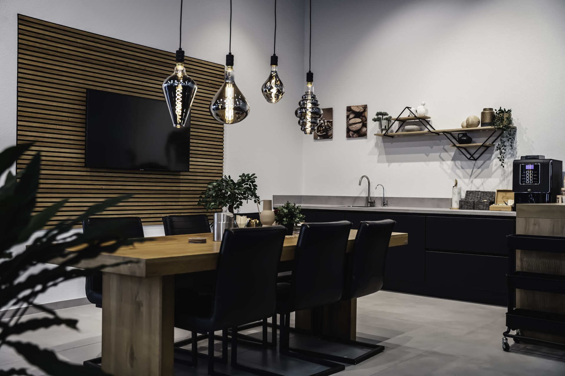 Mercedes-Benz GLA 250 e AMG 45473377-69.jpg | Autocenter Oss