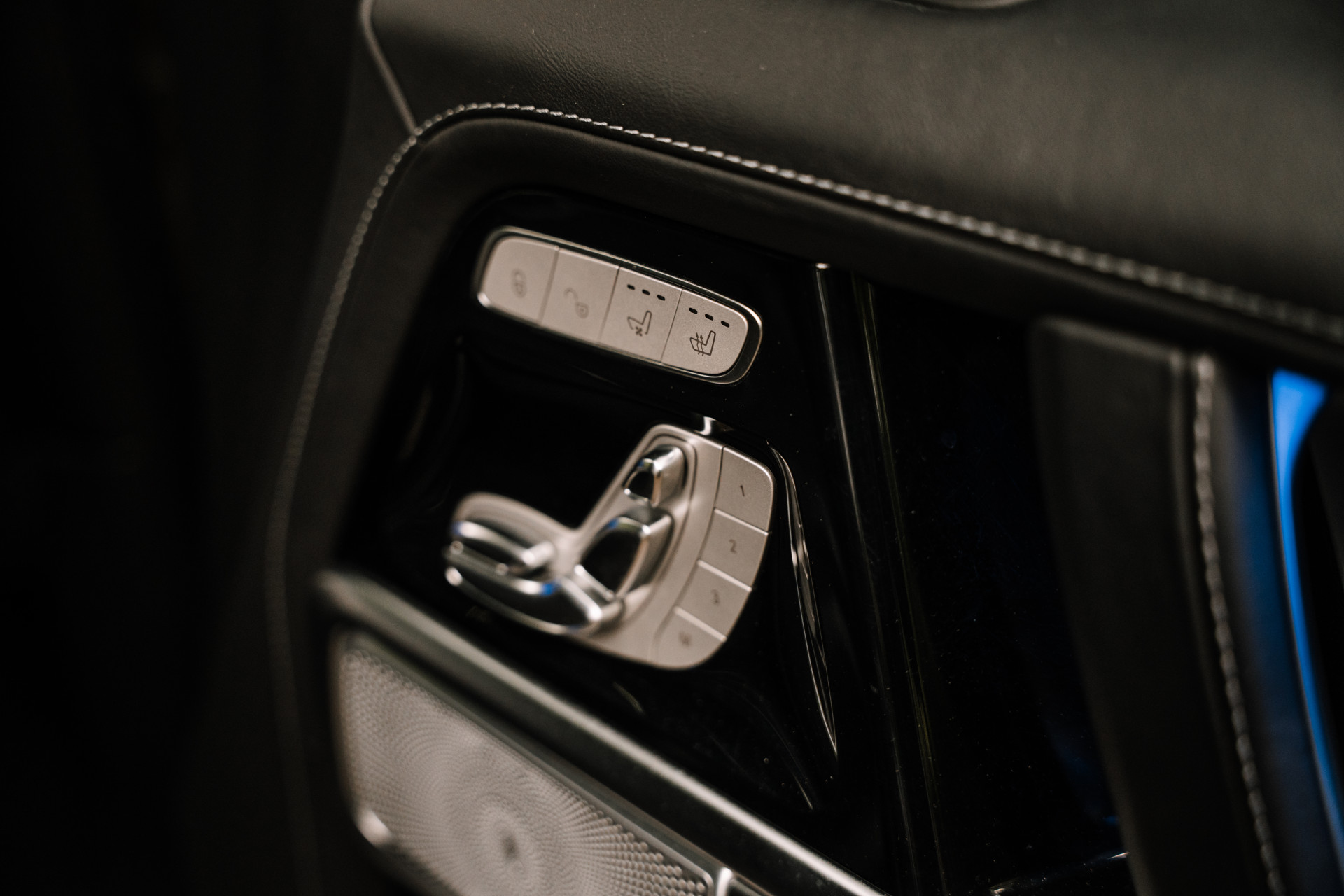 Mercedes-Benz G-Klasse 63 AMG | FULL OPTION | 45692278-48.jpg | Autocenter Oss