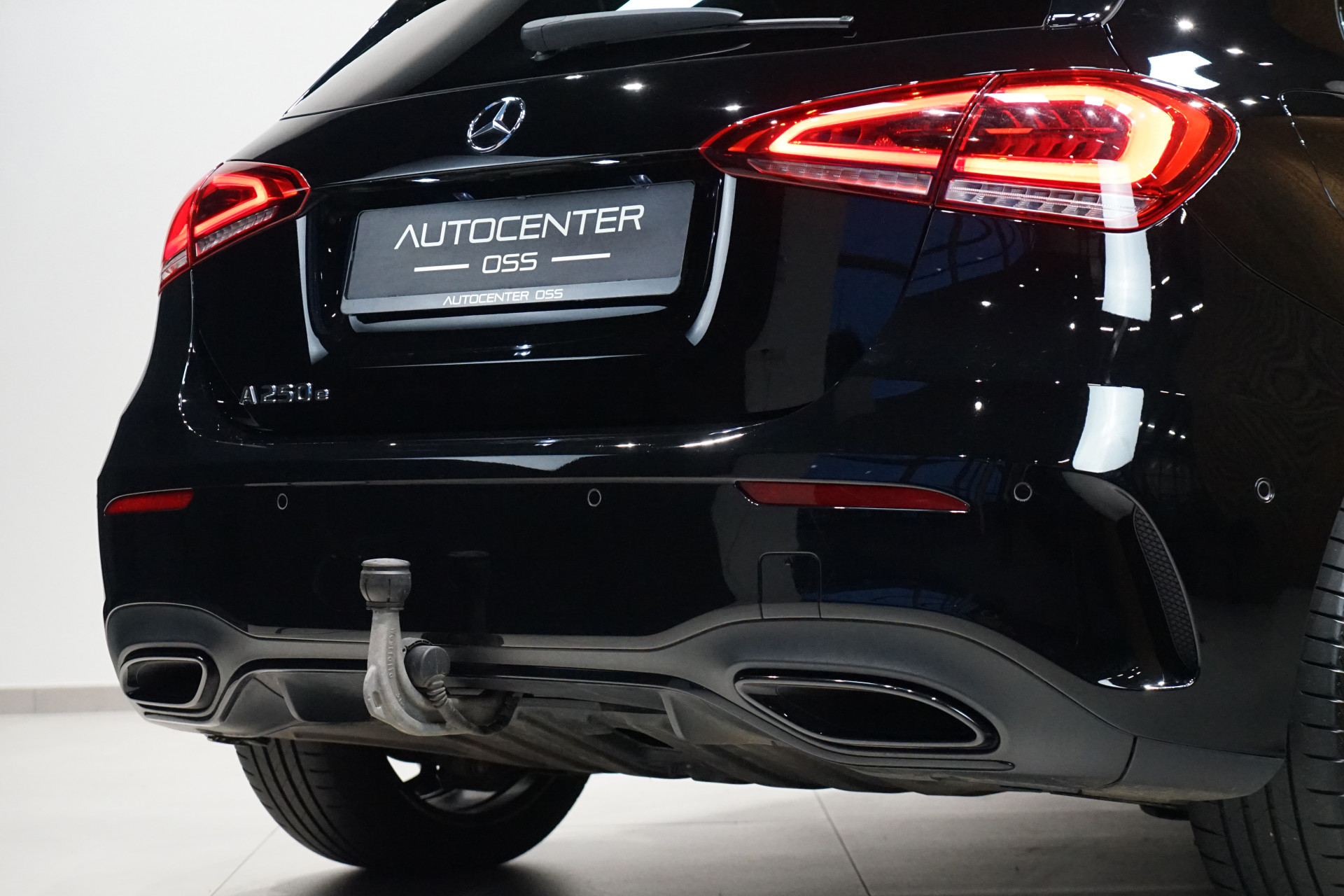 Mercedes-Benz A-Klasse 250 e AMG 46470753-20.jpg | Autocenter Oss
