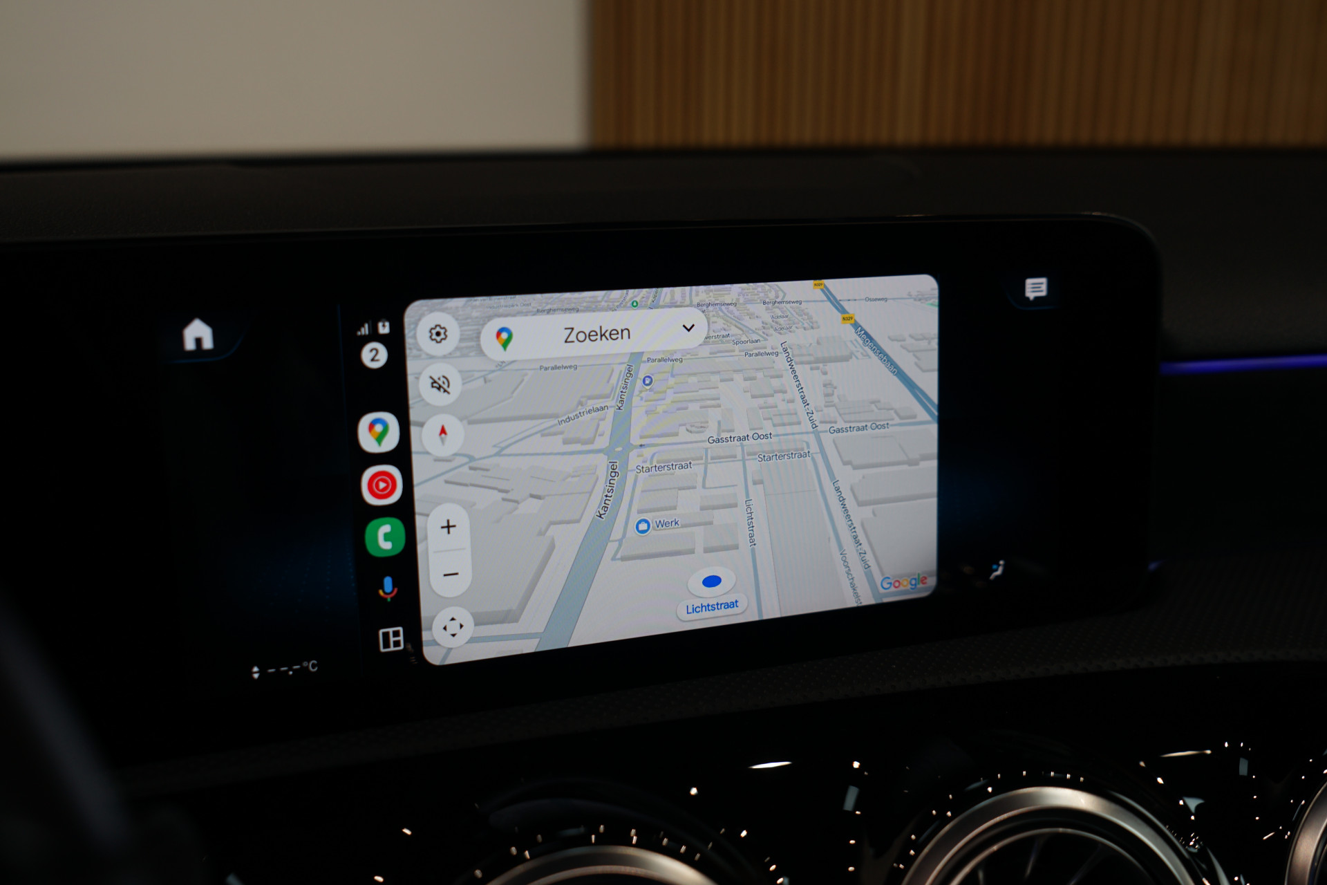 Mercedes-Benz A-Klasse 250 e AMG 46470753-25.jpg | Autocenter Oss