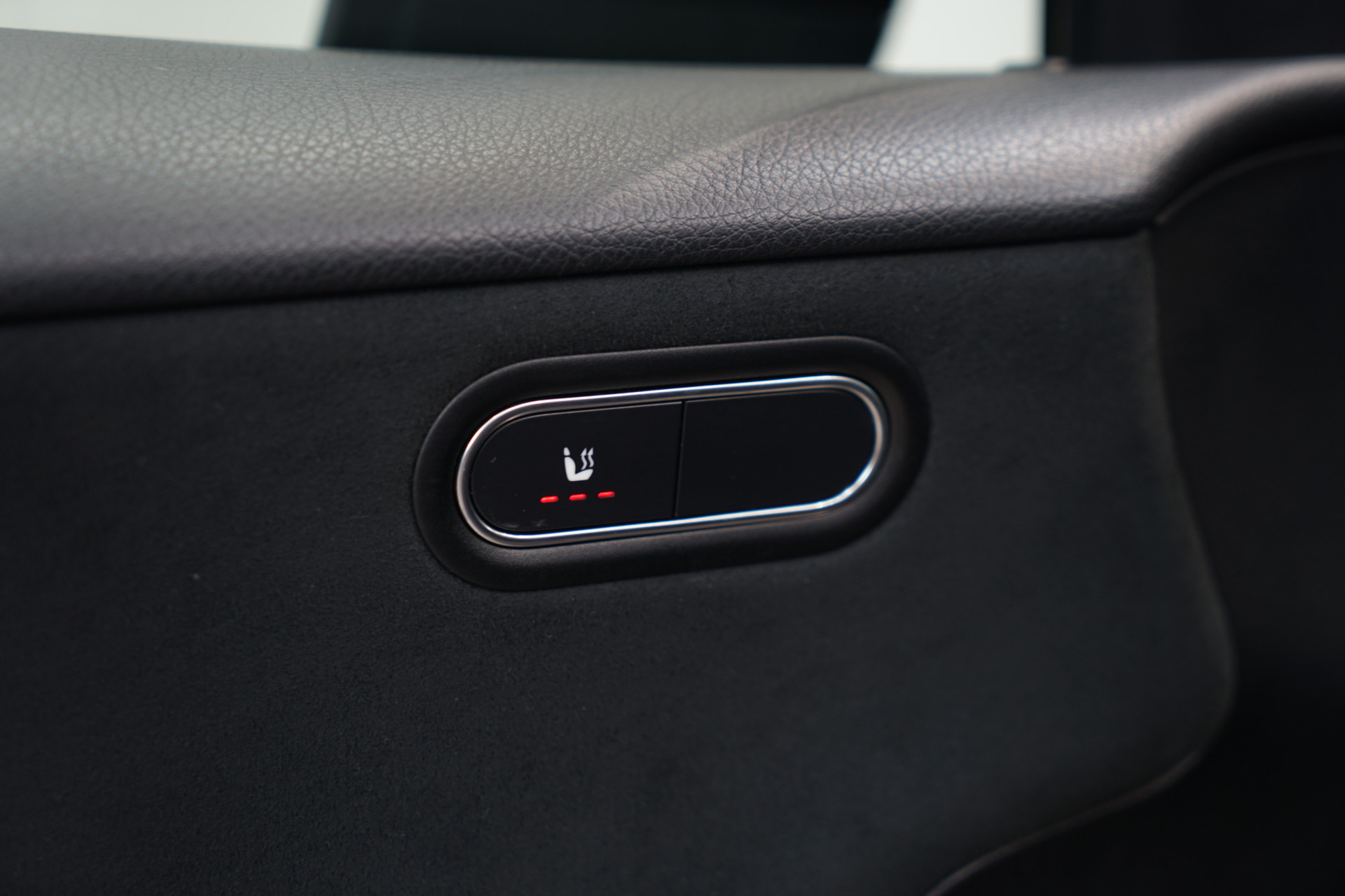 Mercedes-Benz A-Klasse 250 e AMG 46470753-28.jpg | Autocenter Oss