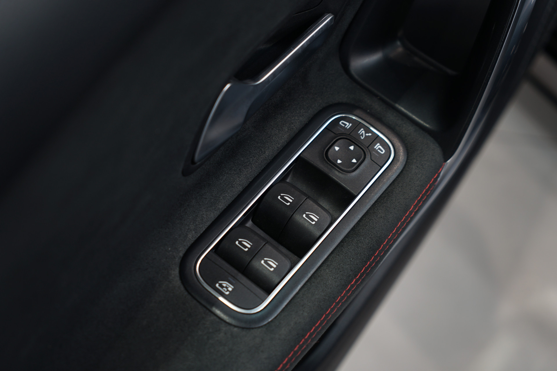 Mercedes-Benz A-Klasse 250 e AMG 46470753-35.jpg | Autocenter Oss