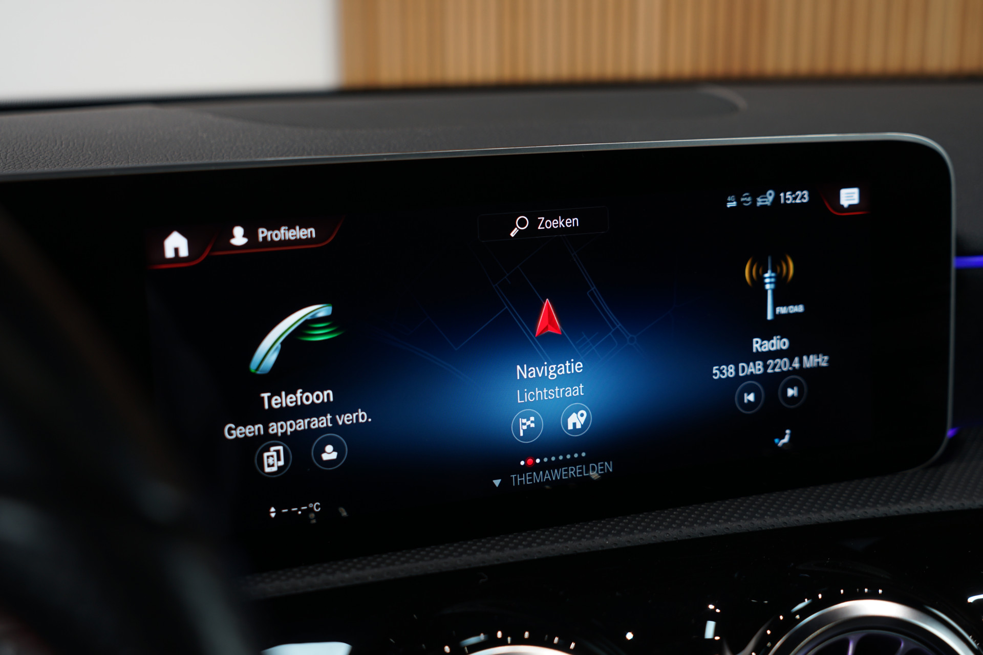 Mercedes-Benz A-Klasse 250 e AMG 46470753-43.jpg | Autocenter Oss