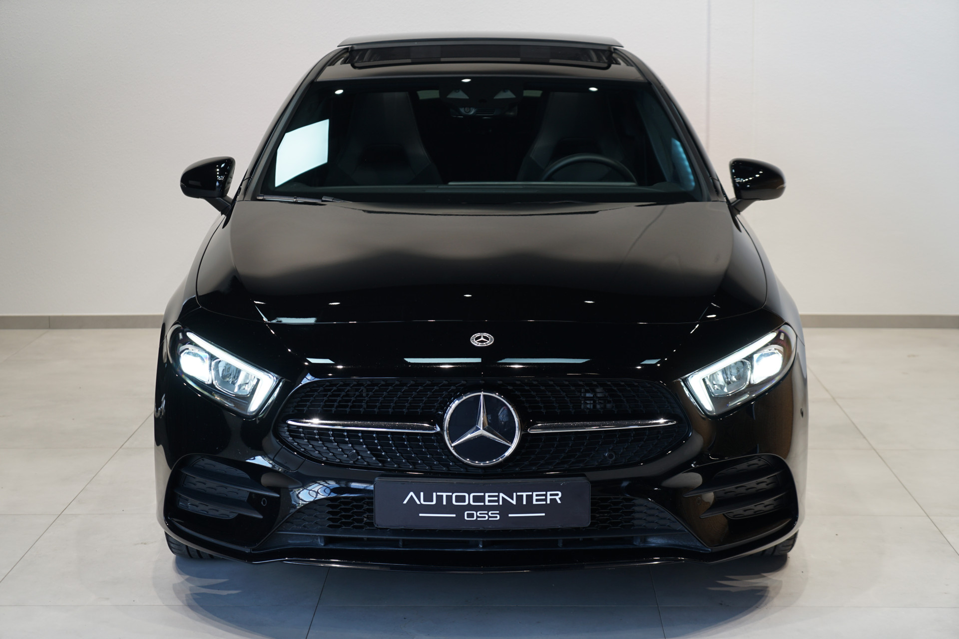 Mercedes-Benz A-Klasse 250 e AMG 46470753-5.jpg | Autocenter Oss