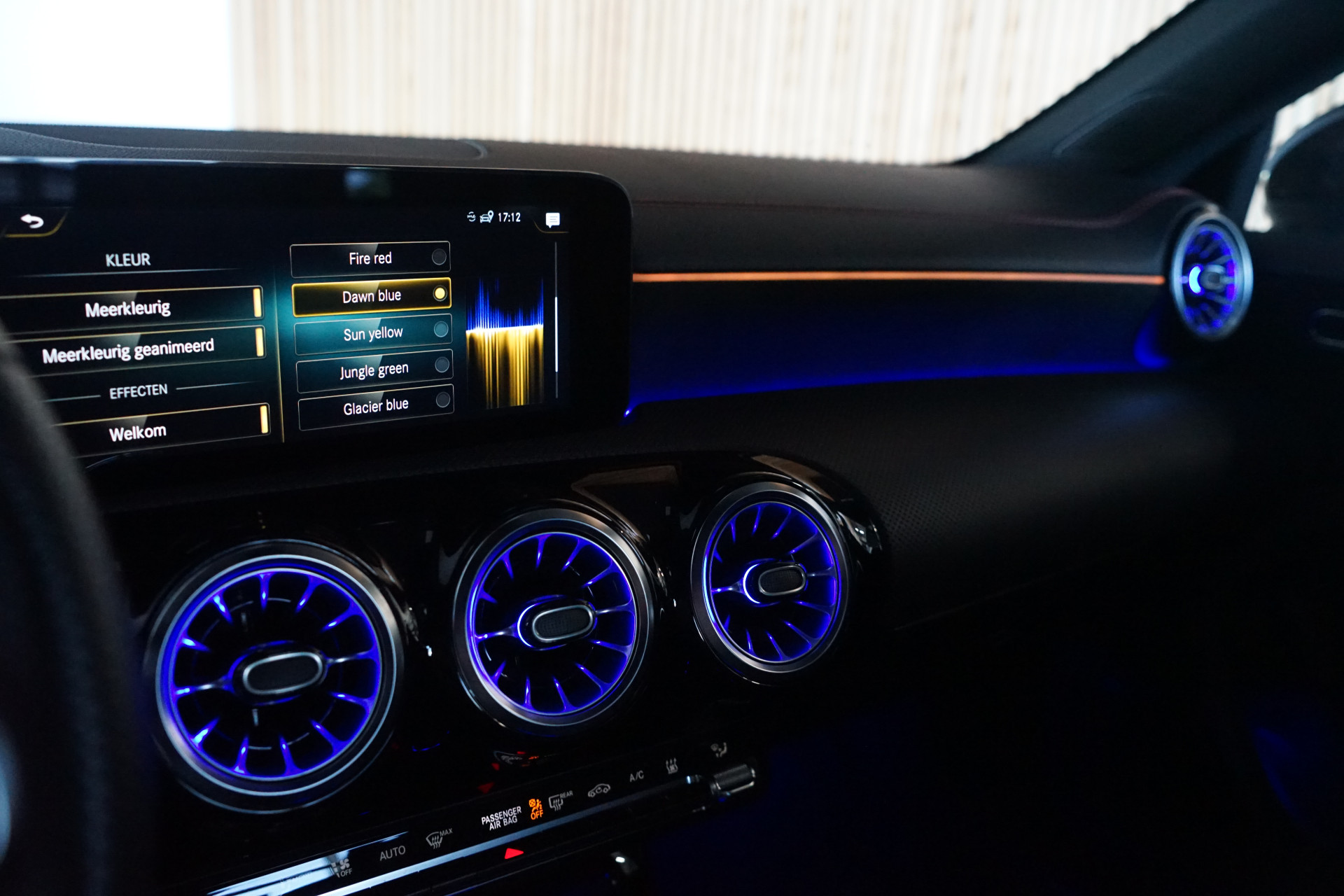 Mercedes-Benz CLA-Klasse 250 e 46530485-17.jpg | Autocenter Oss