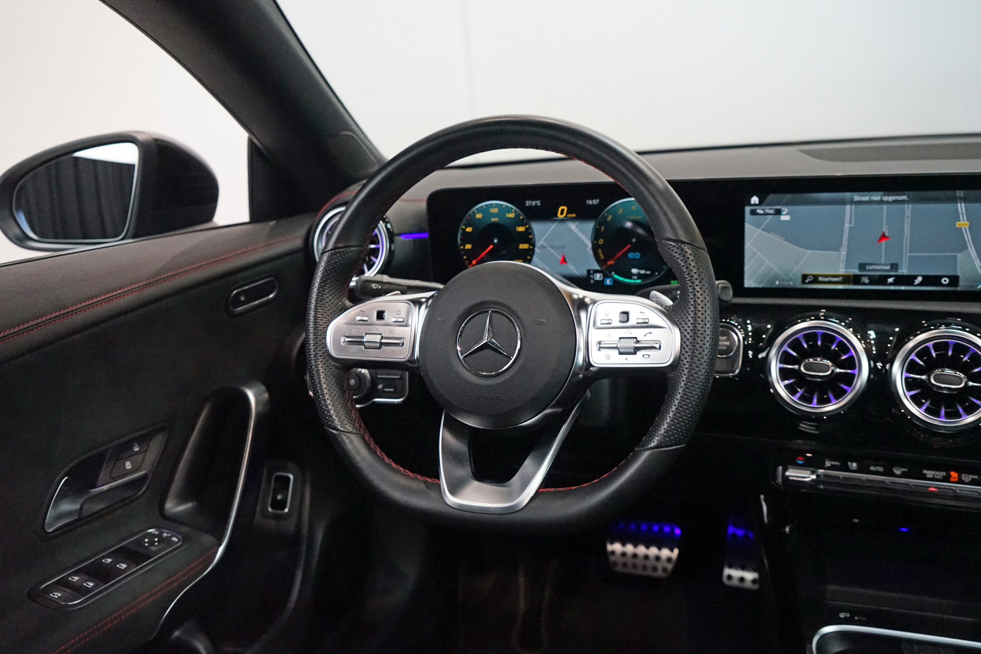 Mercedes-Benz CLA-Klasse 250 e 46530485-18.jpg | Autocenter Oss