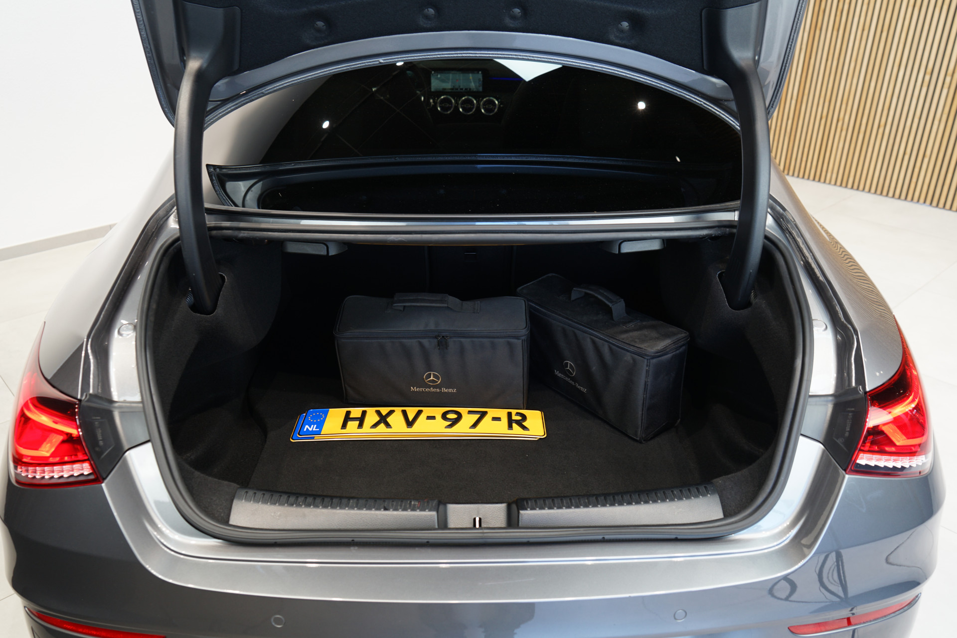 Mercedes-Benz CLA-Klasse 250 e 46530485-22.jpg | Autocenter Oss