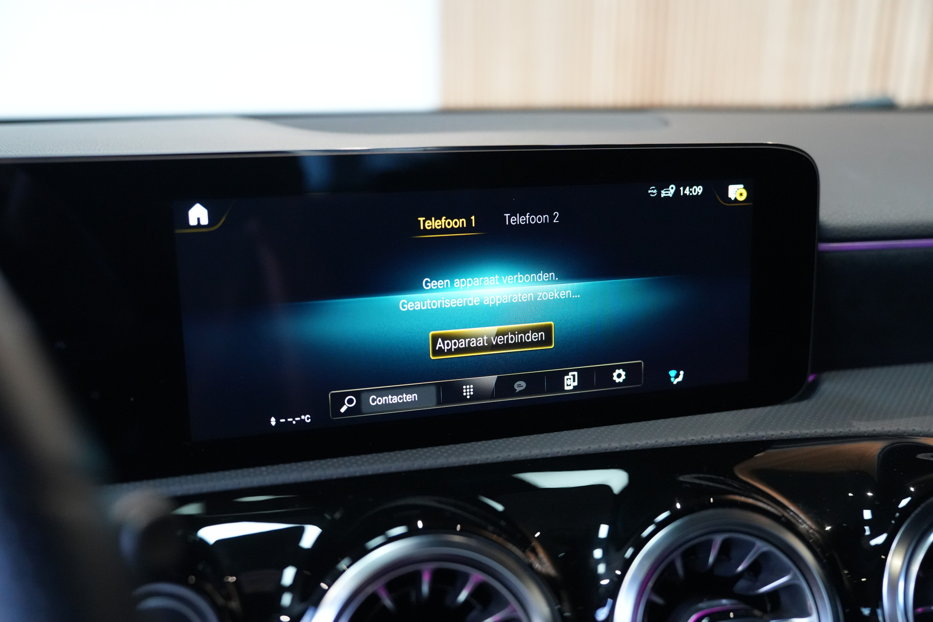 Mercedes-Benz A-Klasse 250 e Limousine AMG 47484447-39.jpg | Autocenter Oss