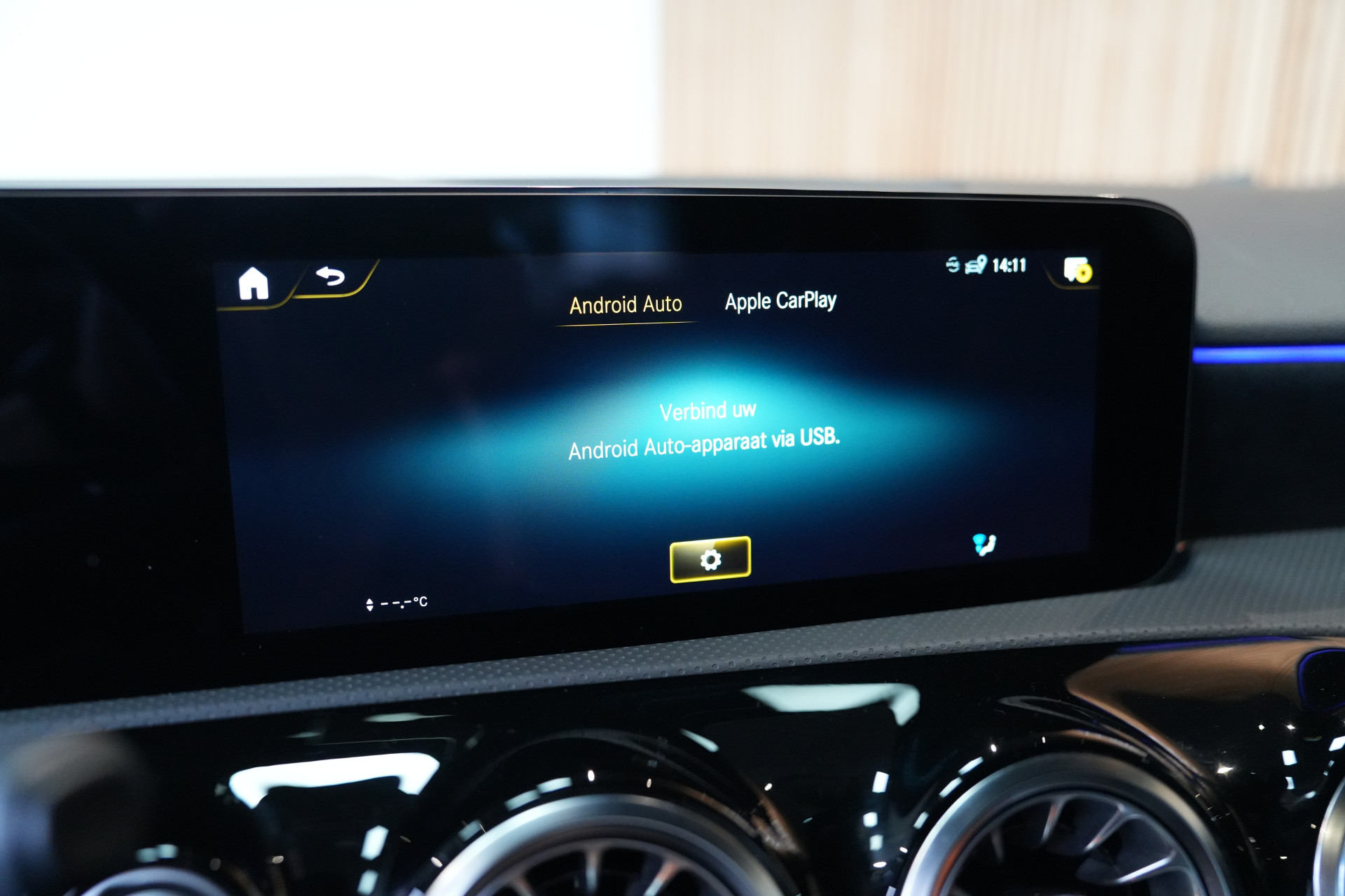 Mercedes-Benz A-Klasse 250 e Limousine AMG 47484447-43.jpg | Autocenter Oss