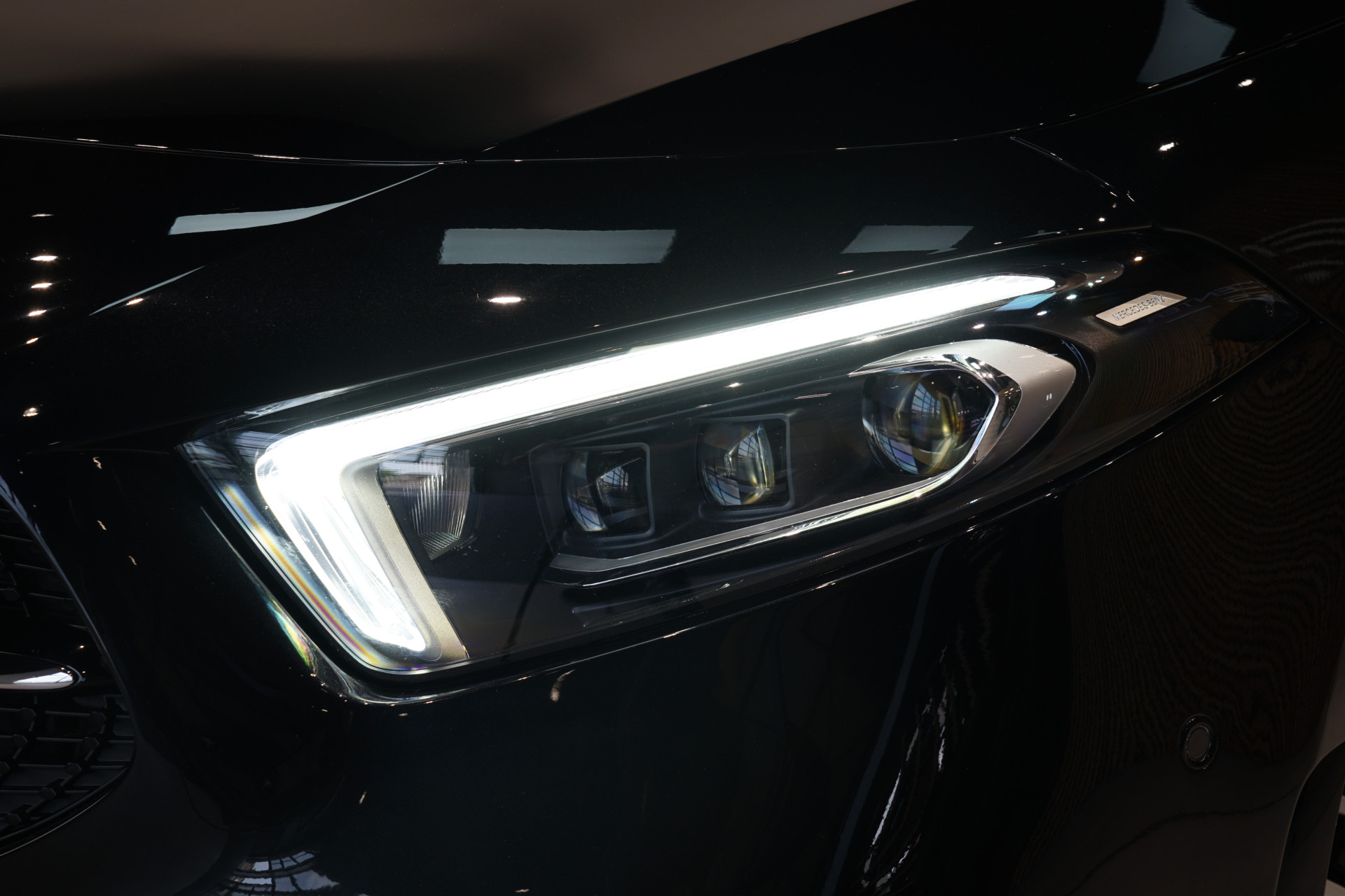 Mercedes-Benz A-Klasse 250 e AMG 47660897-26.jpg | Autocenter Oss