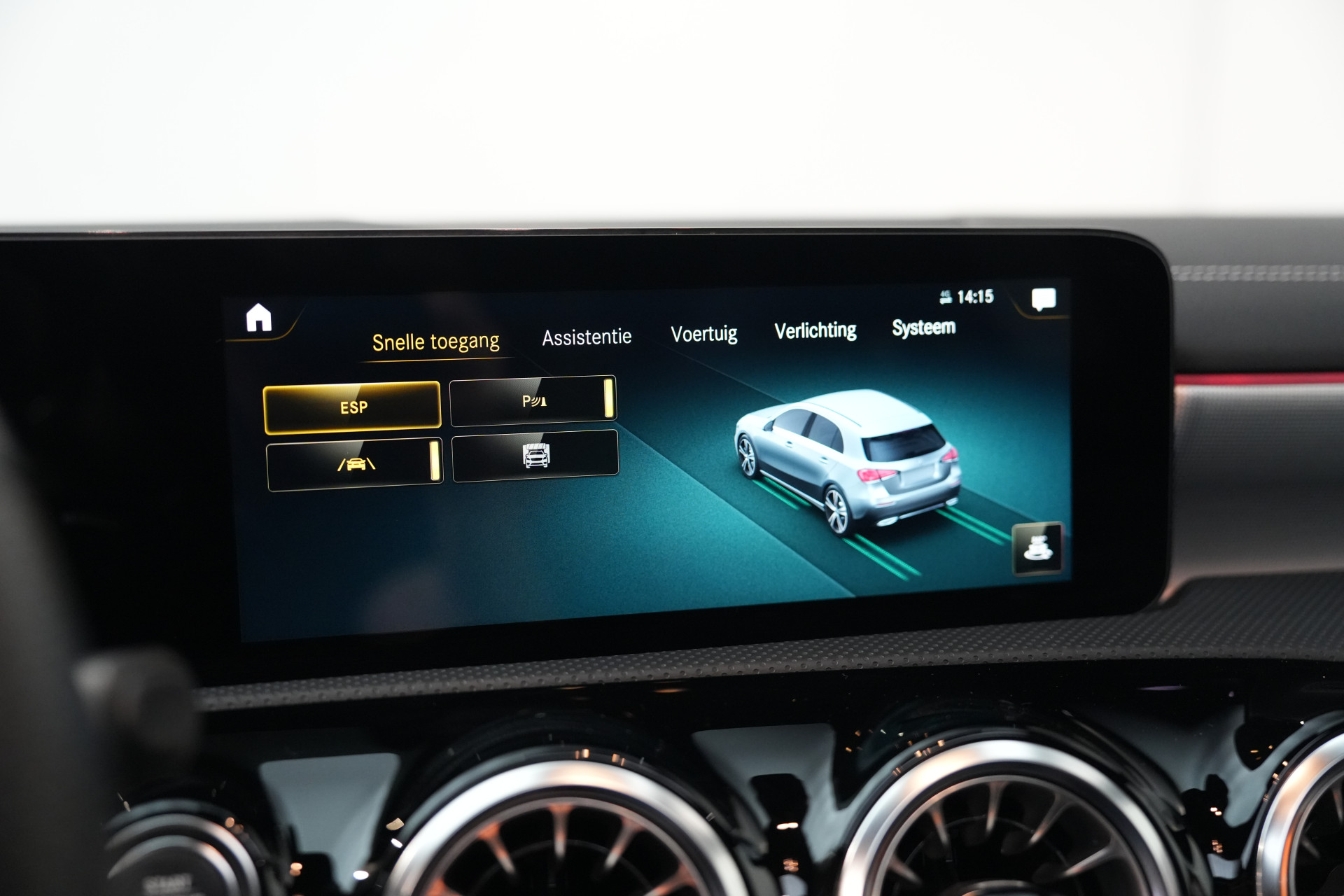 Mercedes-Benz A-Klasse 250 e AMG 47660897-56.jpg | Autocenter Oss