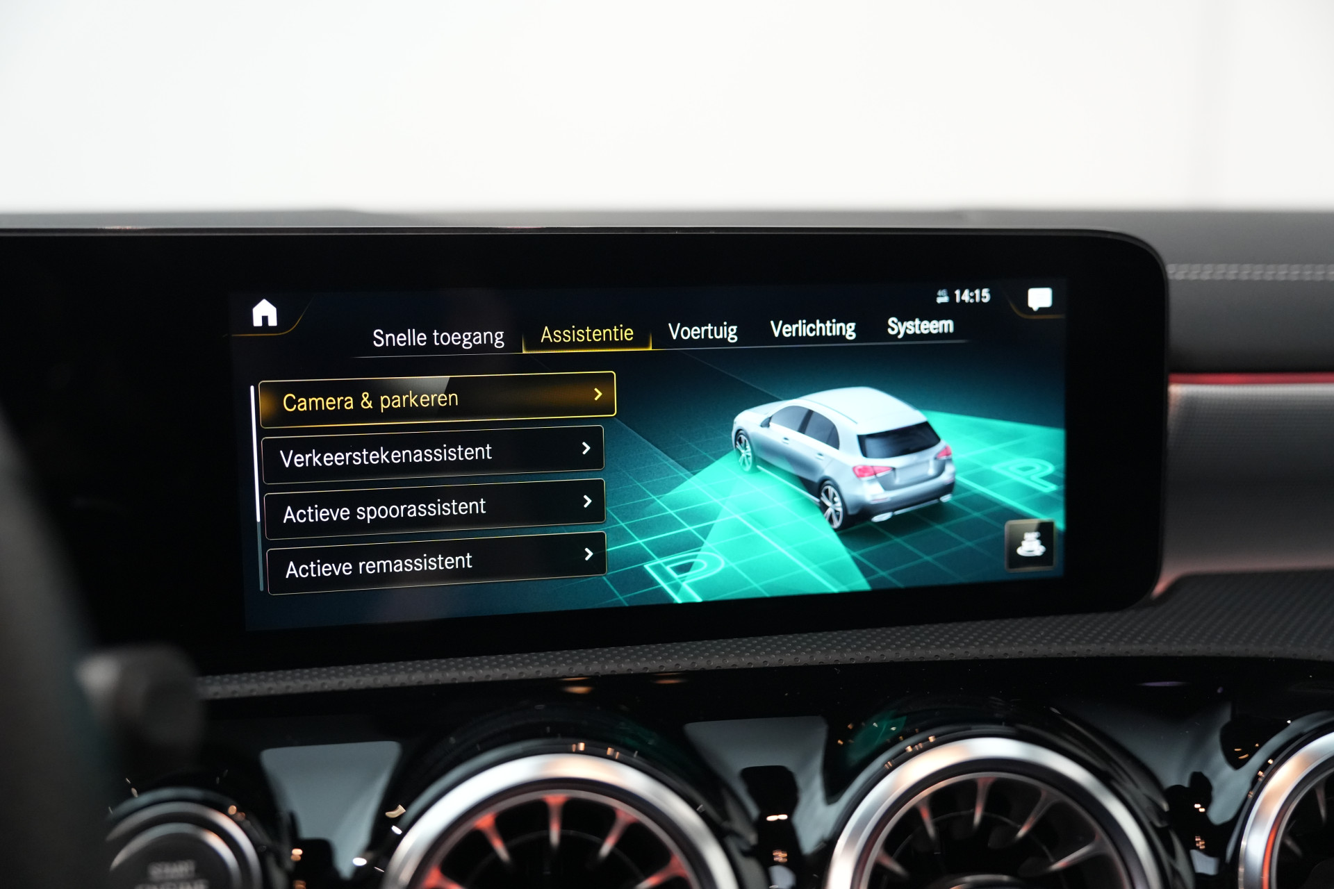 Mercedes-Benz A-Klasse 250 e AMG 47660897-57.jpg | Autocenter Oss