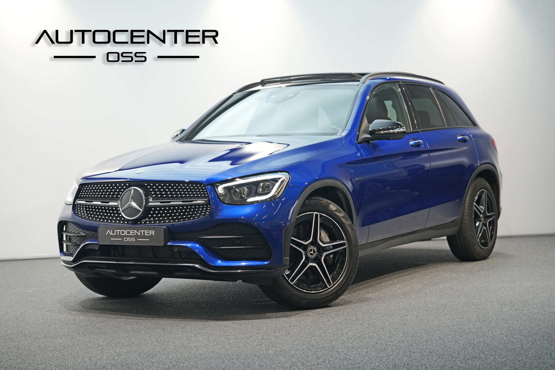 Mercedes-Benz GLC 300e 4MATIC AMG 48451033-0.jpg | Autocenter Oss