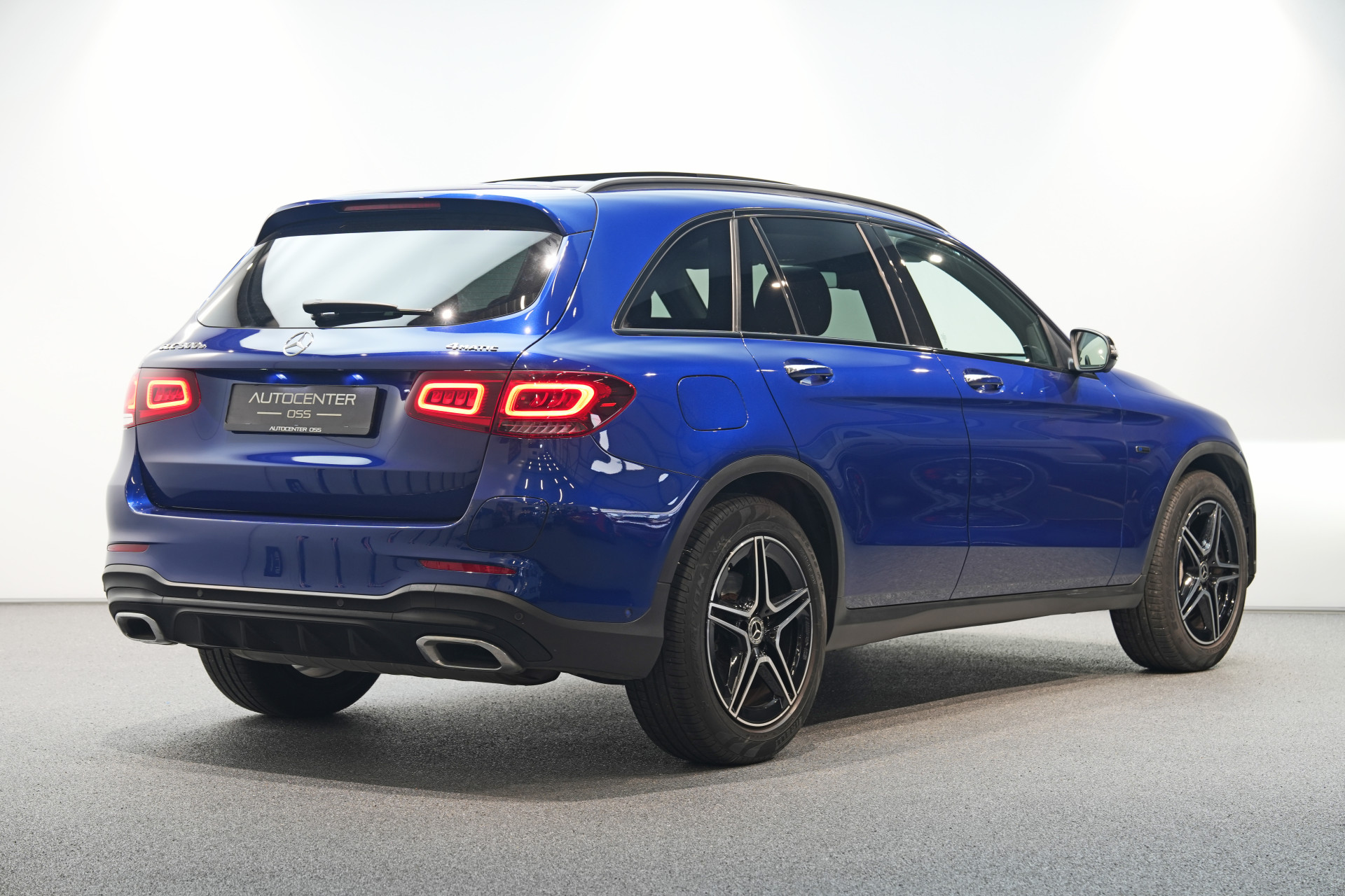 Mercedes-Benz GLC 300e 4MATIC AMG 48451033-1.jpg | Autocenter Oss