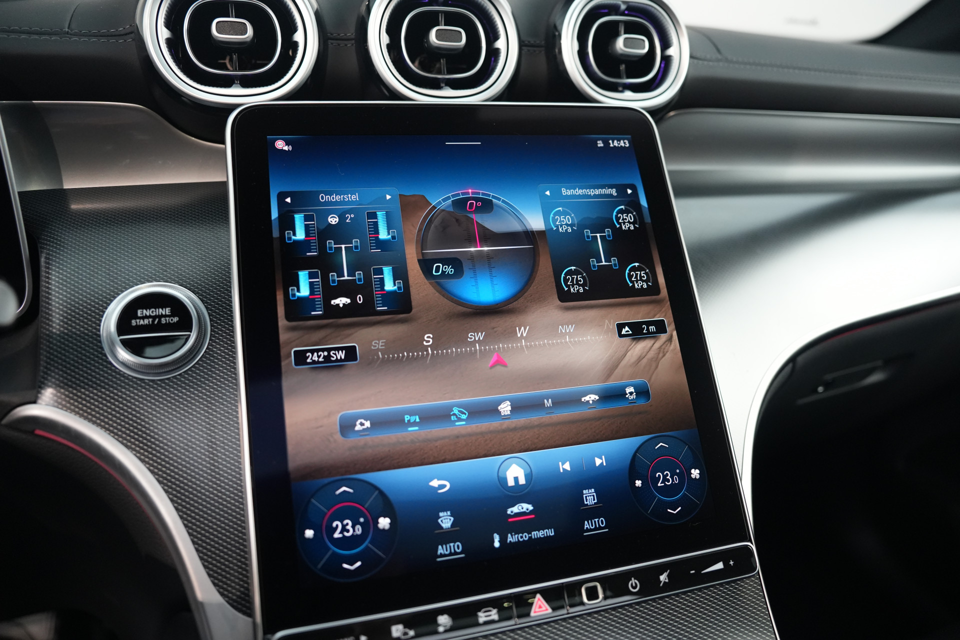 Mercedes-Benz GLC 300e 4MATIC AMG Premium+ 48517843-12.jpg | Autocenter Oss