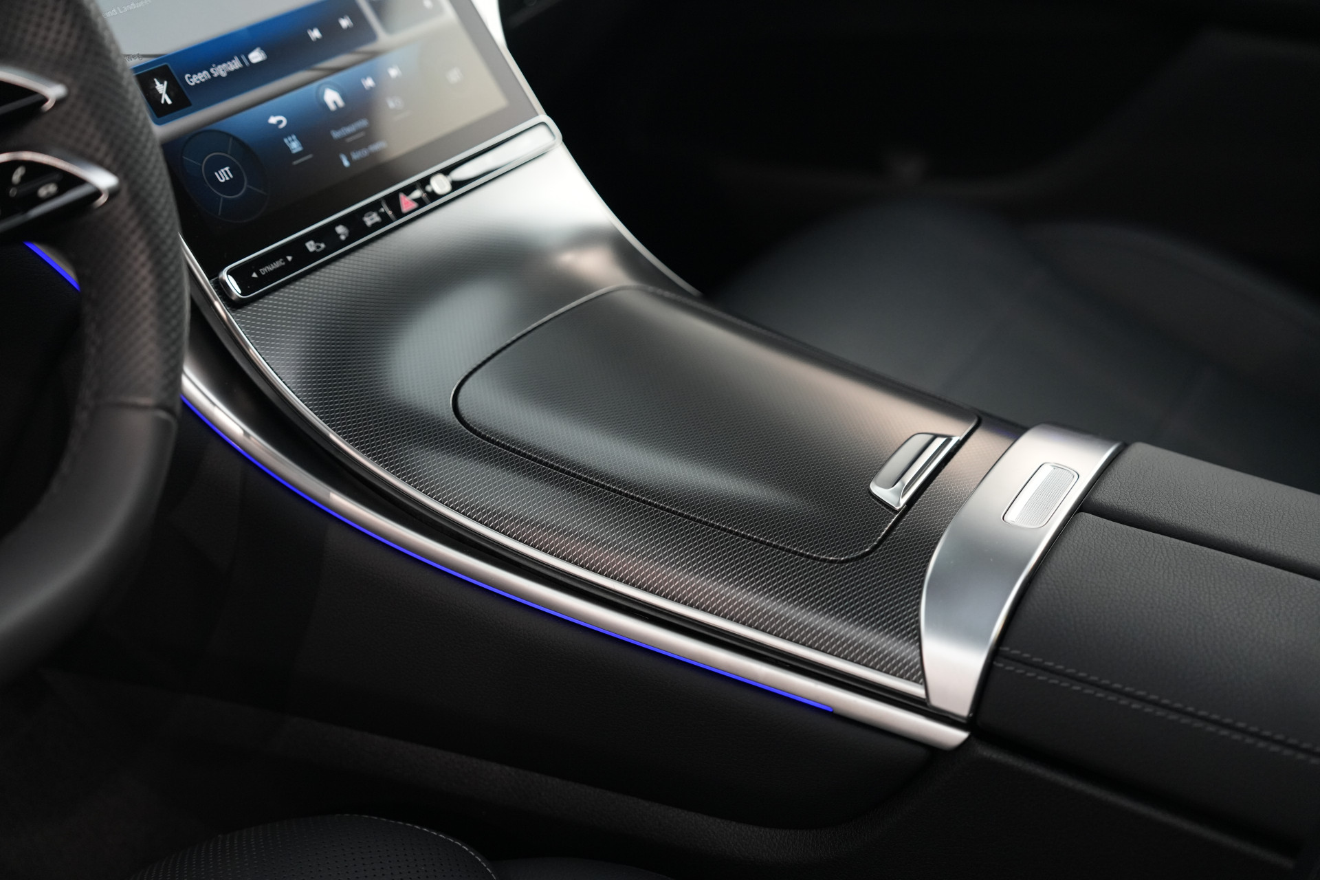 Mercedes-Benz GLC 300e 4MATIC AMG Premium+ 48517843-25.jpg | Autocenter Oss