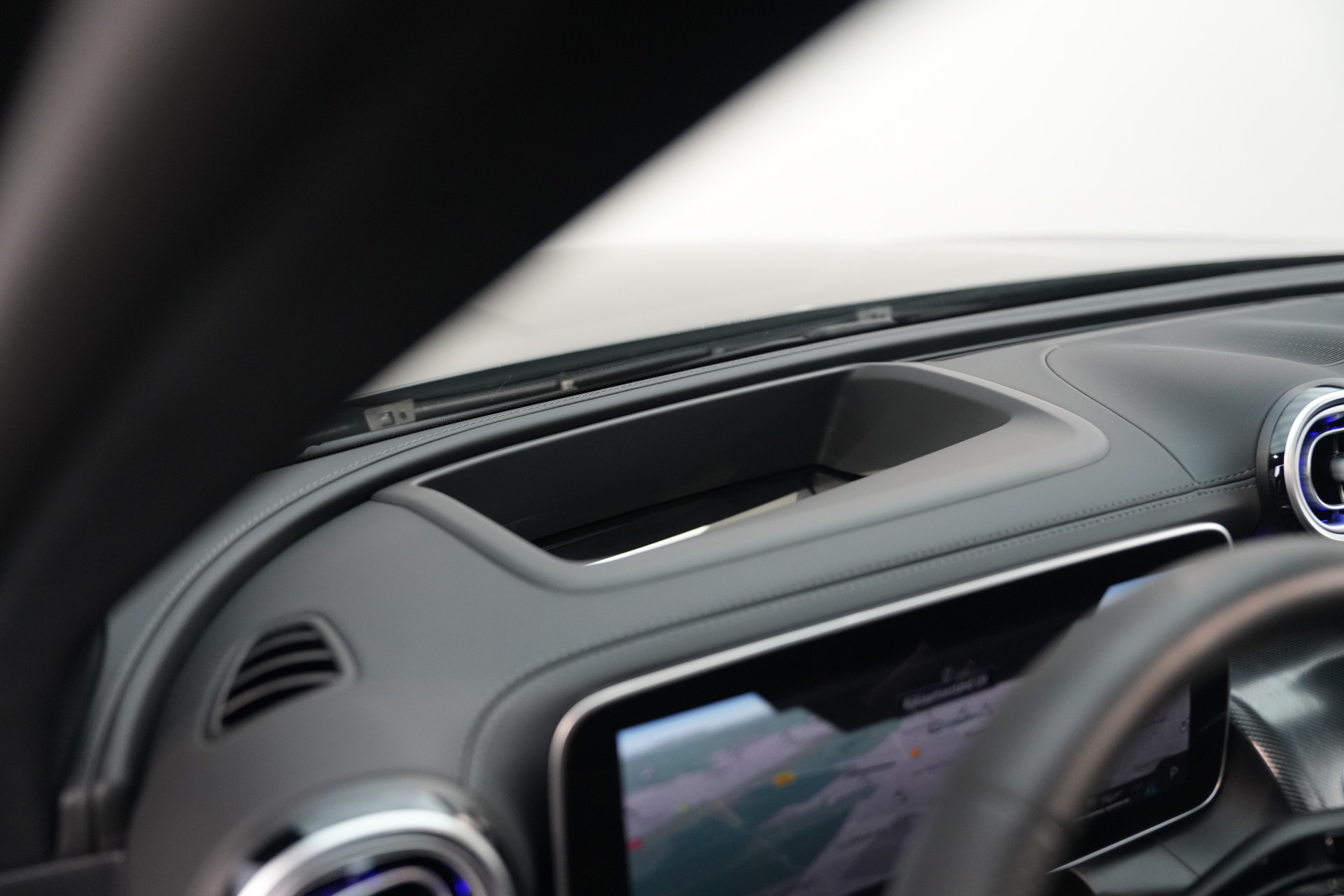 Mercedes-Benz GLC 300e 4MATIC AMG Premium+ 48517843-26.jpg | Autocenter Oss