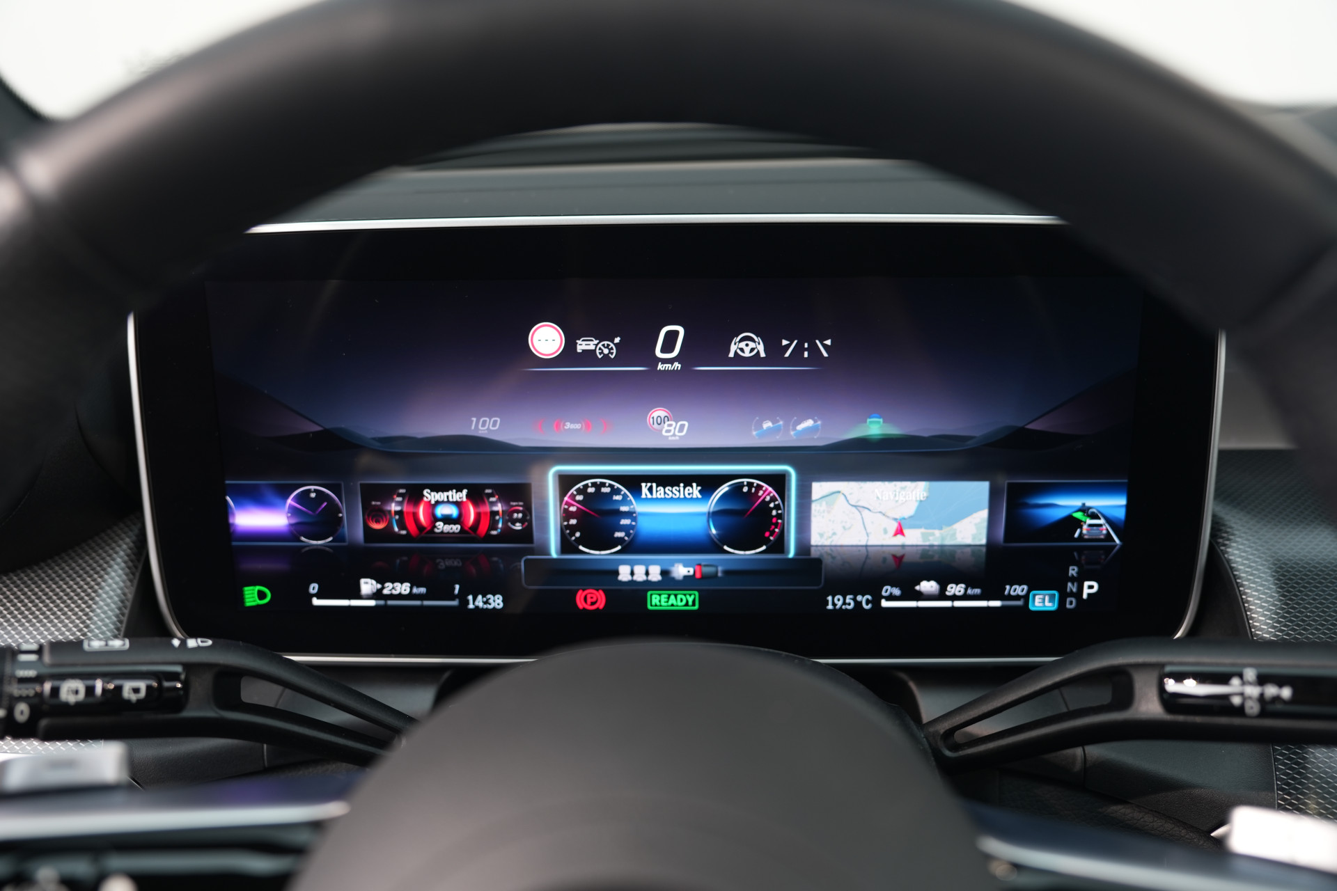 Mercedes-Benz GLC 300e 4MATIC AMG Premium+ 48517843-31.jpg | Autocenter Oss