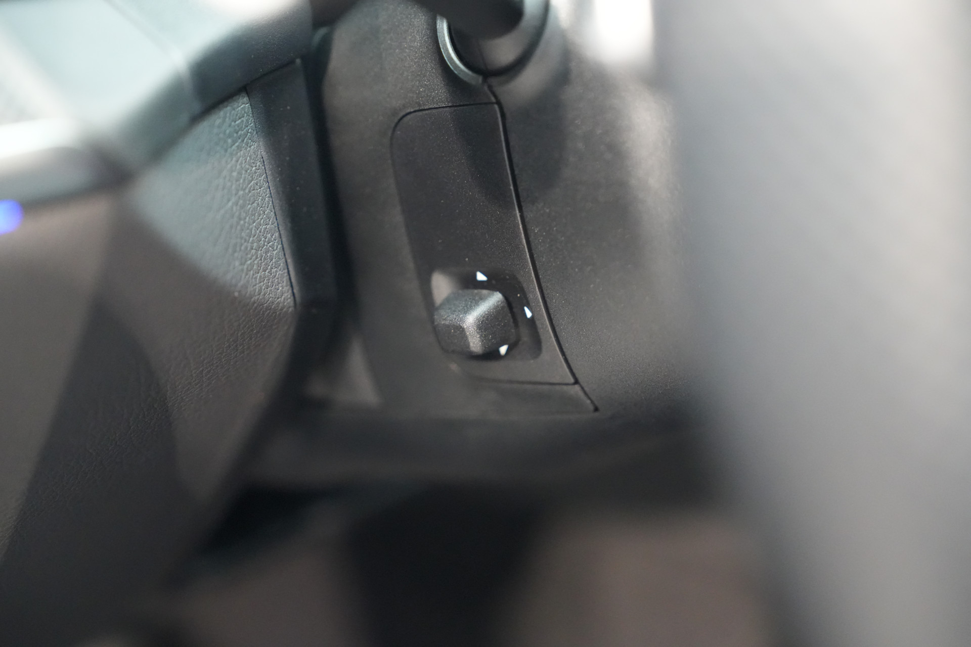 Mercedes-Benz GLC 300e 4MATIC AMG Premium+ 48517843-34.jpg | Autocenter Oss