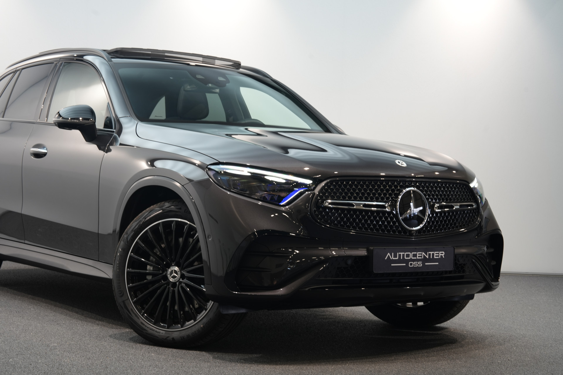 Mercedes-Benz GLC 300e 4MATIC AMG Premium+ 48517843-38.jpg | Autocenter Oss