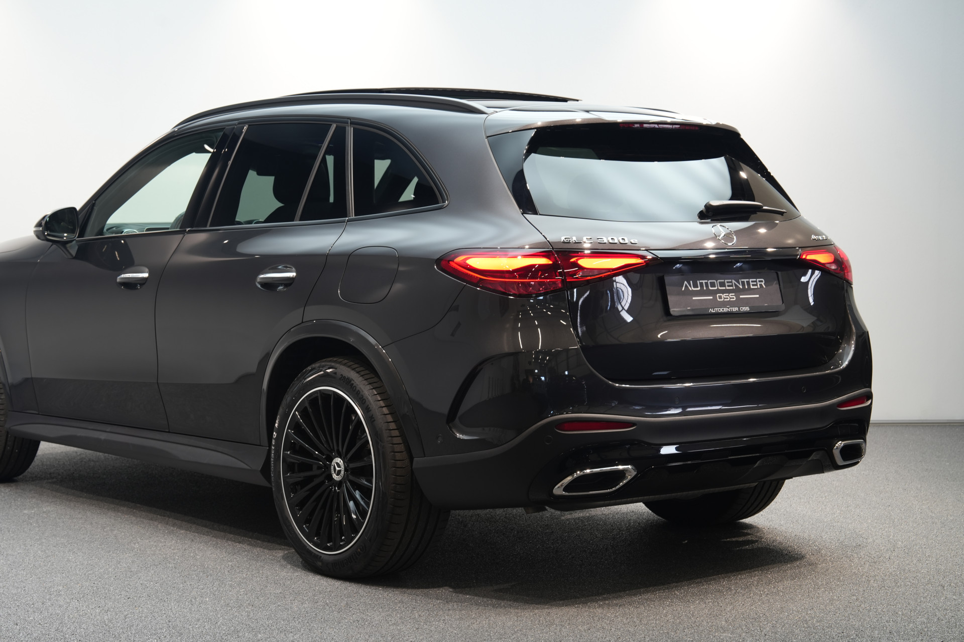 Mercedes-Benz GLC 300e 4MATIC AMG Premium+ 48517843-39.jpg | Autocenter Oss