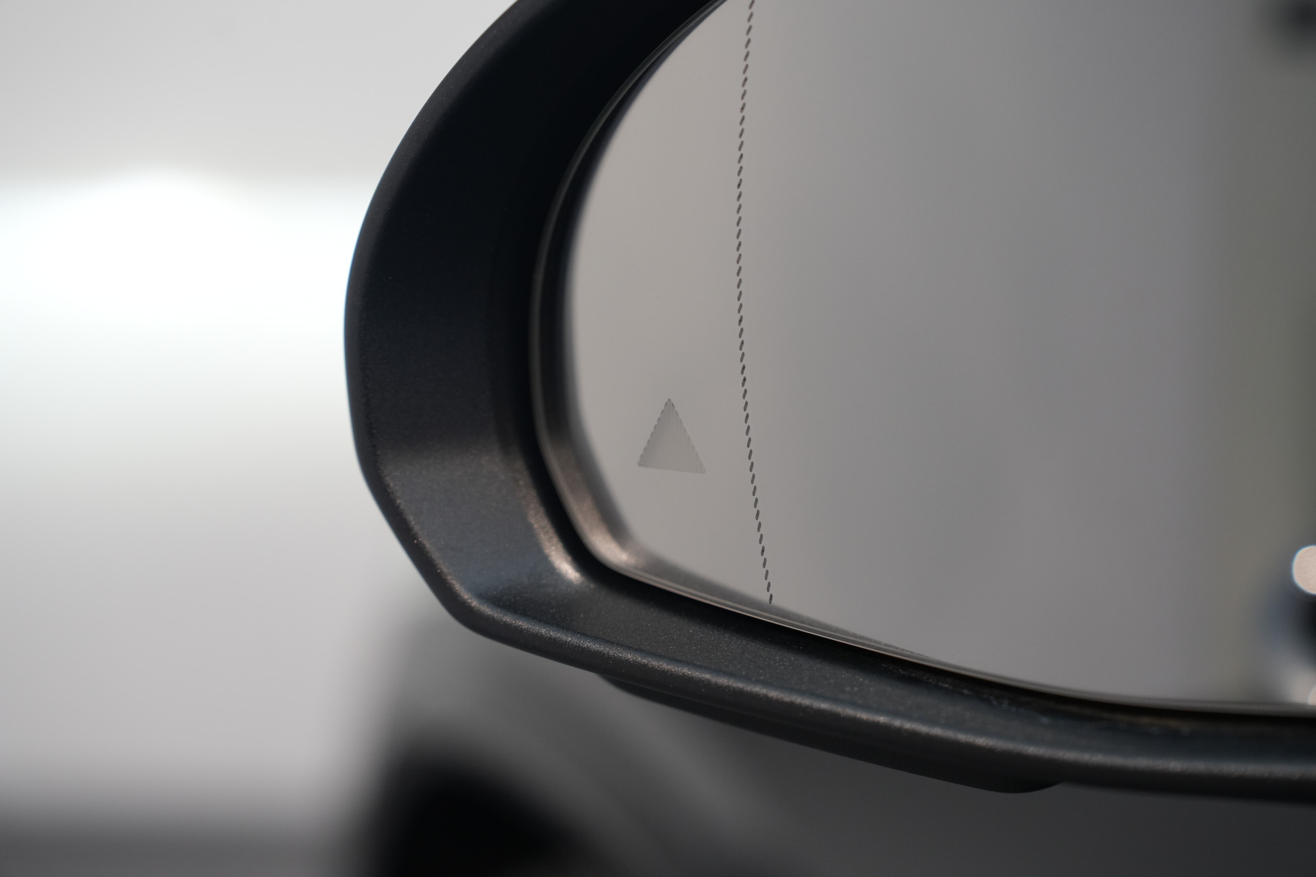 Mercedes-Benz GLC 300e 4MATIC AMG Premium+ 48517843-42.jpg | Autocenter Oss