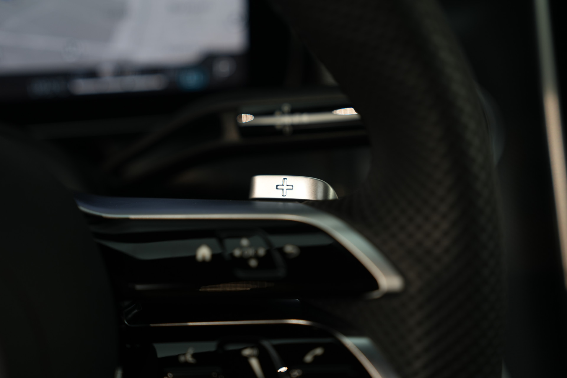 Mercedes-Benz GLC 300e 4MATIC AMG Premium+ 48517843-46.jpg | Autocenter Oss