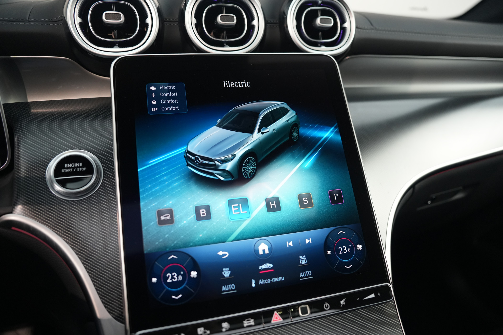 Mercedes-Benz GLC 300e 4MATIC AMG Premium+ 48517843-49.jpg | Autocenter Oss