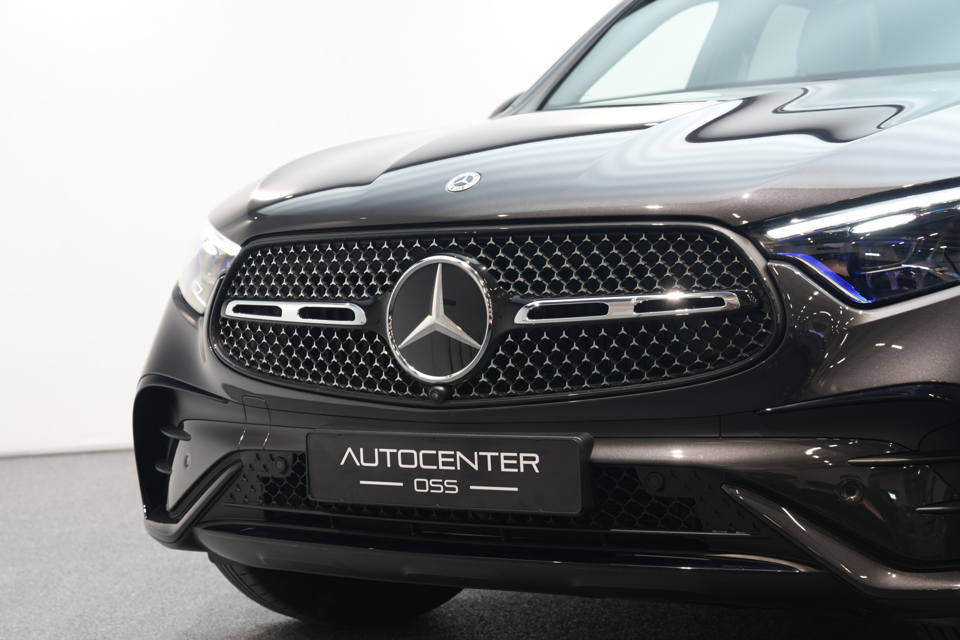 Mercedes-Benz GLC 300e 4MATIC AMG Premium+ 48517843-55.jpg | Autocenter Oss