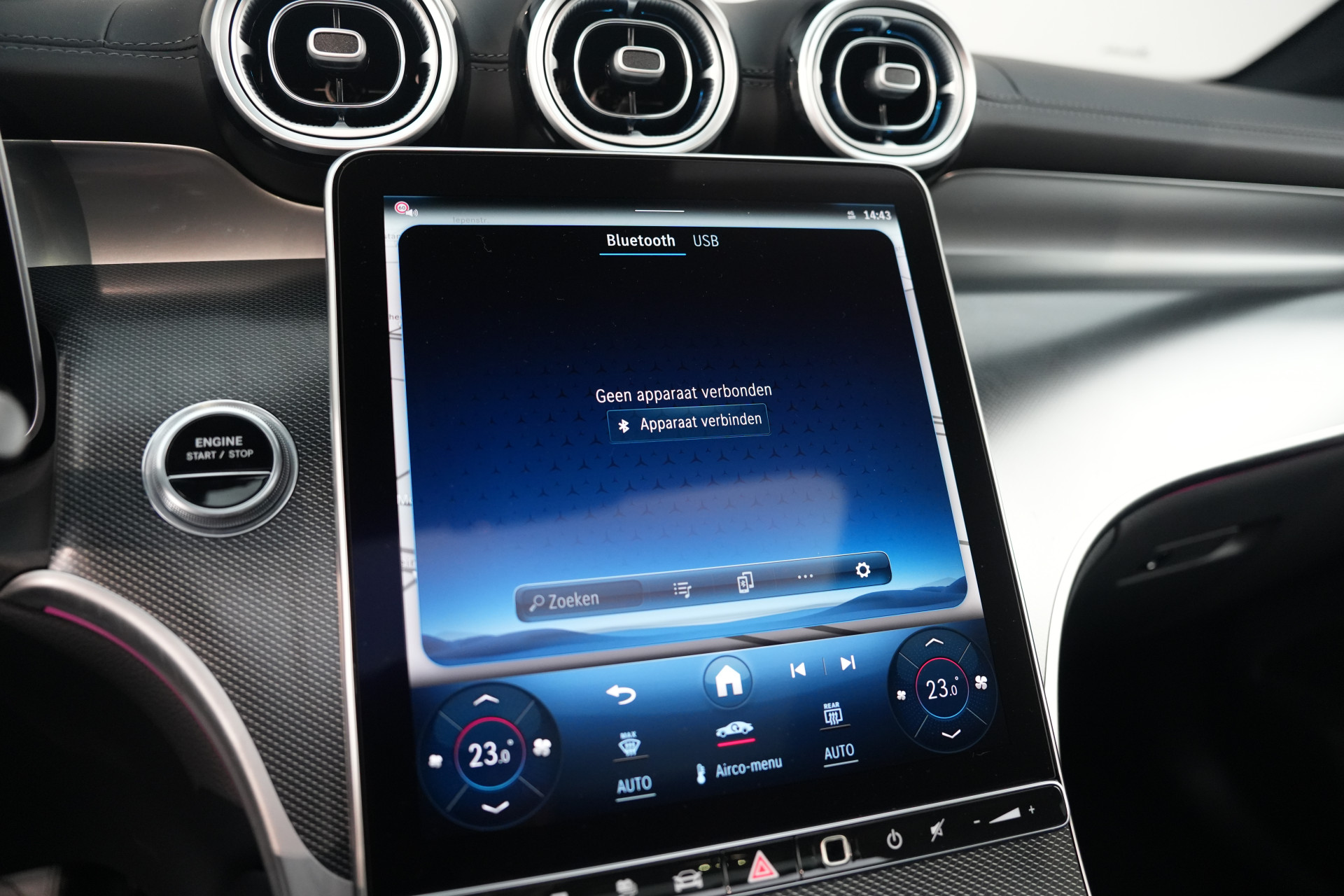 Mercedes-Benz GLC 300e 4MATIC AMG Premium+ 48517843-72.jpg | Autocenter Oss