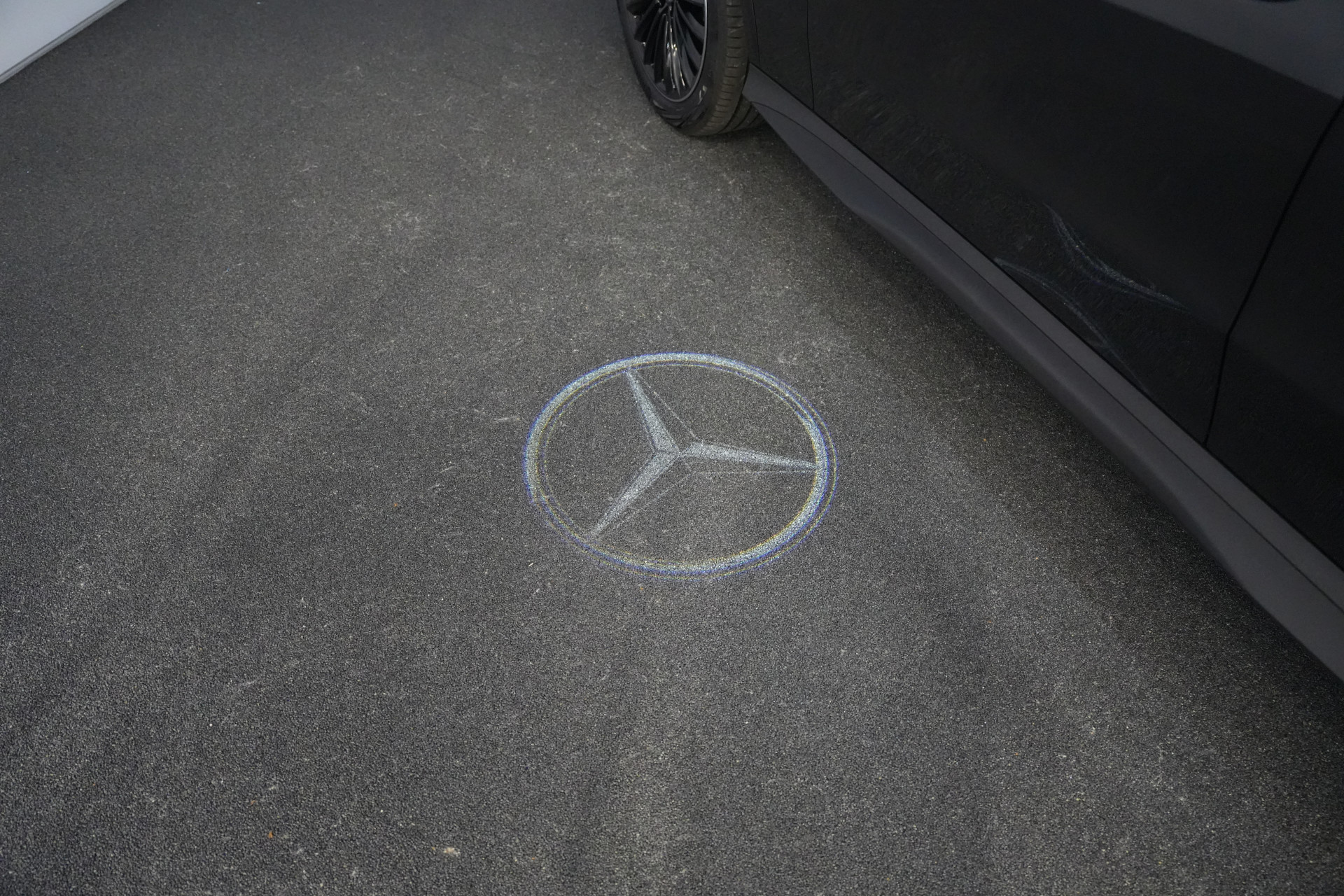 Mercedes-Benz GLC 300e 4MATIC AMG Premium+ 48517843-87.jpg | Autocenter Oss