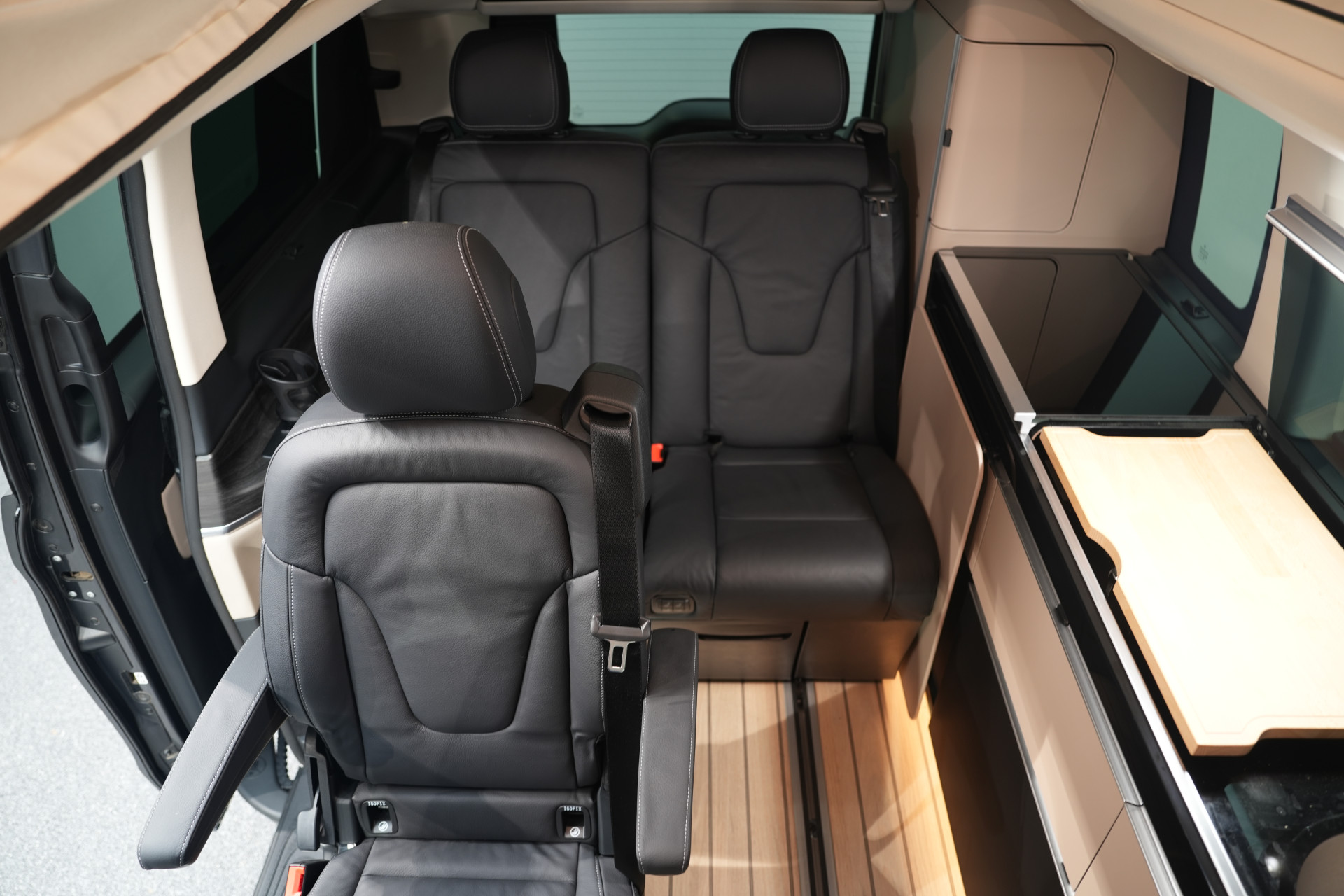 Mercedes-Benz  Marco Polo V300 4MATIC AMG 48523716-16.jpg | Autocenter Oss