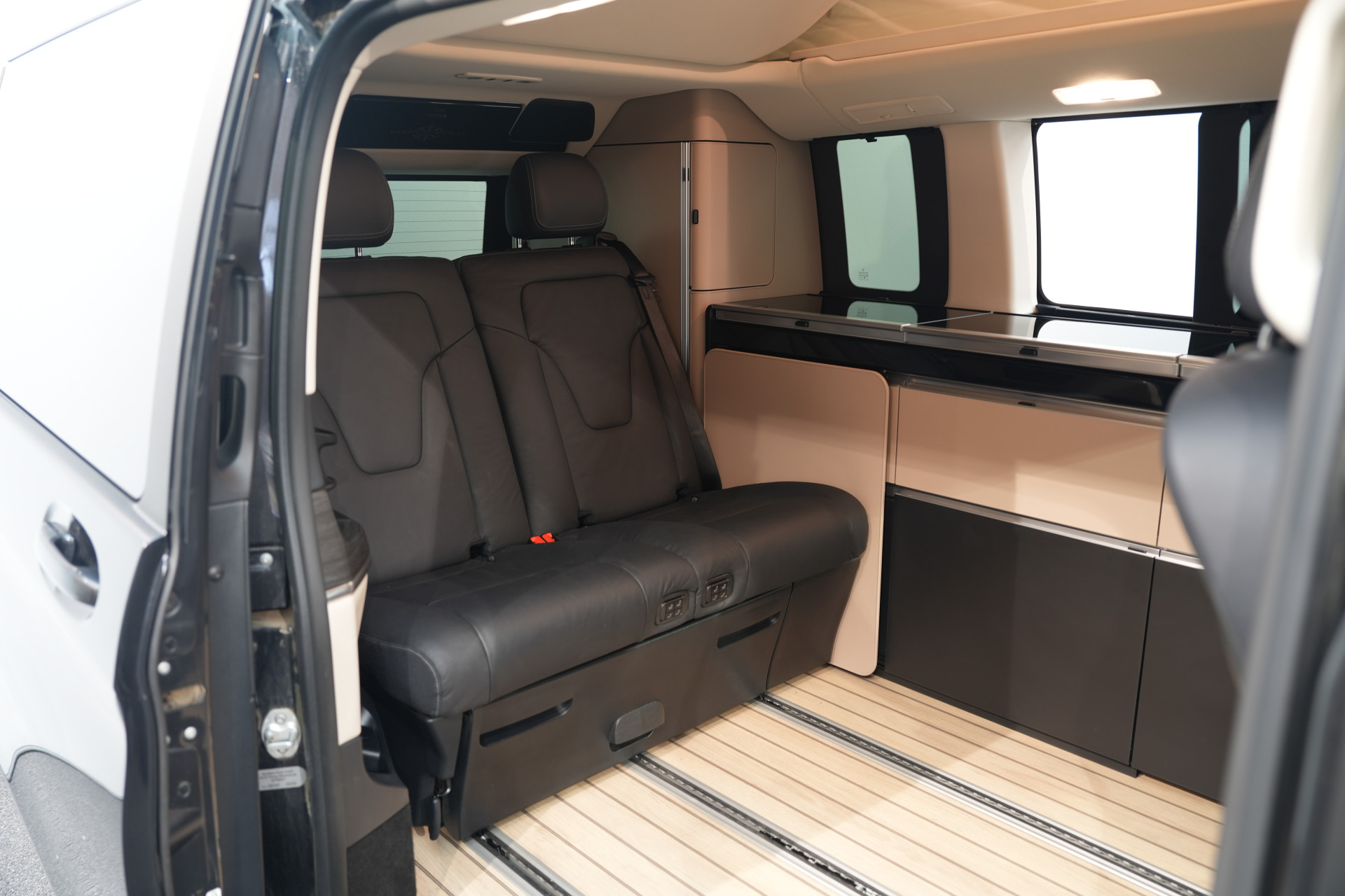 Mercedes-Benz  Marco Polo V300 4MATIC AMG 48523716-18.jpg | Autocenter Oss