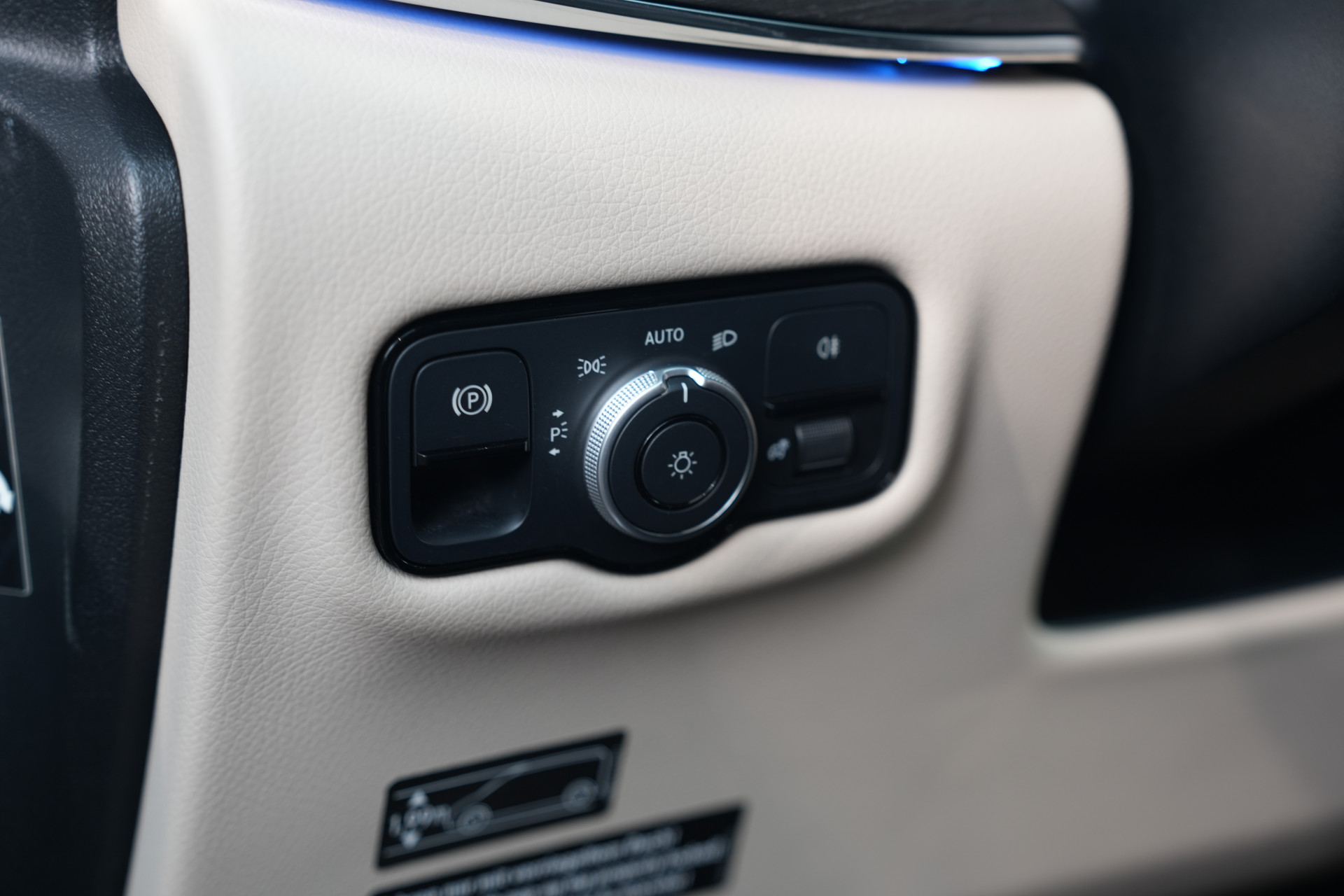 Mercedes-Benz  Marco Polo V300 4MATIC AMG 48523716-63.jpg | Autocenter Oss