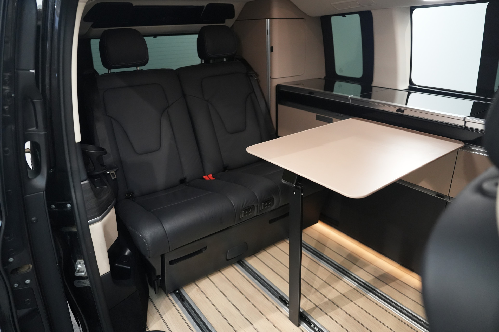 Mercedes-Benz  Marco Polo V300 4MATIC AMG 48523716-90.jpg | Autocenter Oss