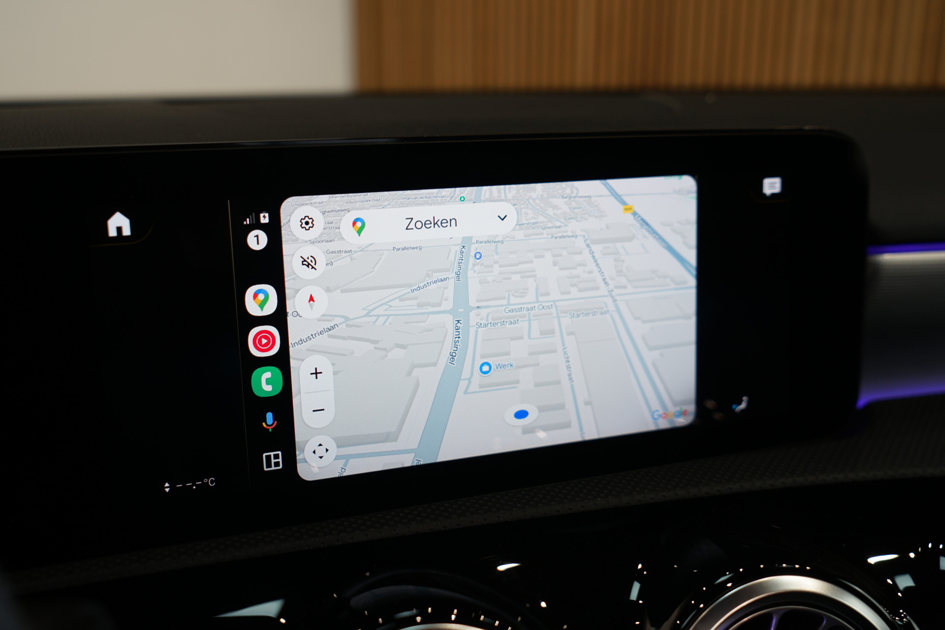 Mercedes-Benz A-Klasse 250 e AMG 48655097-16.jpg | Autocenter Oss