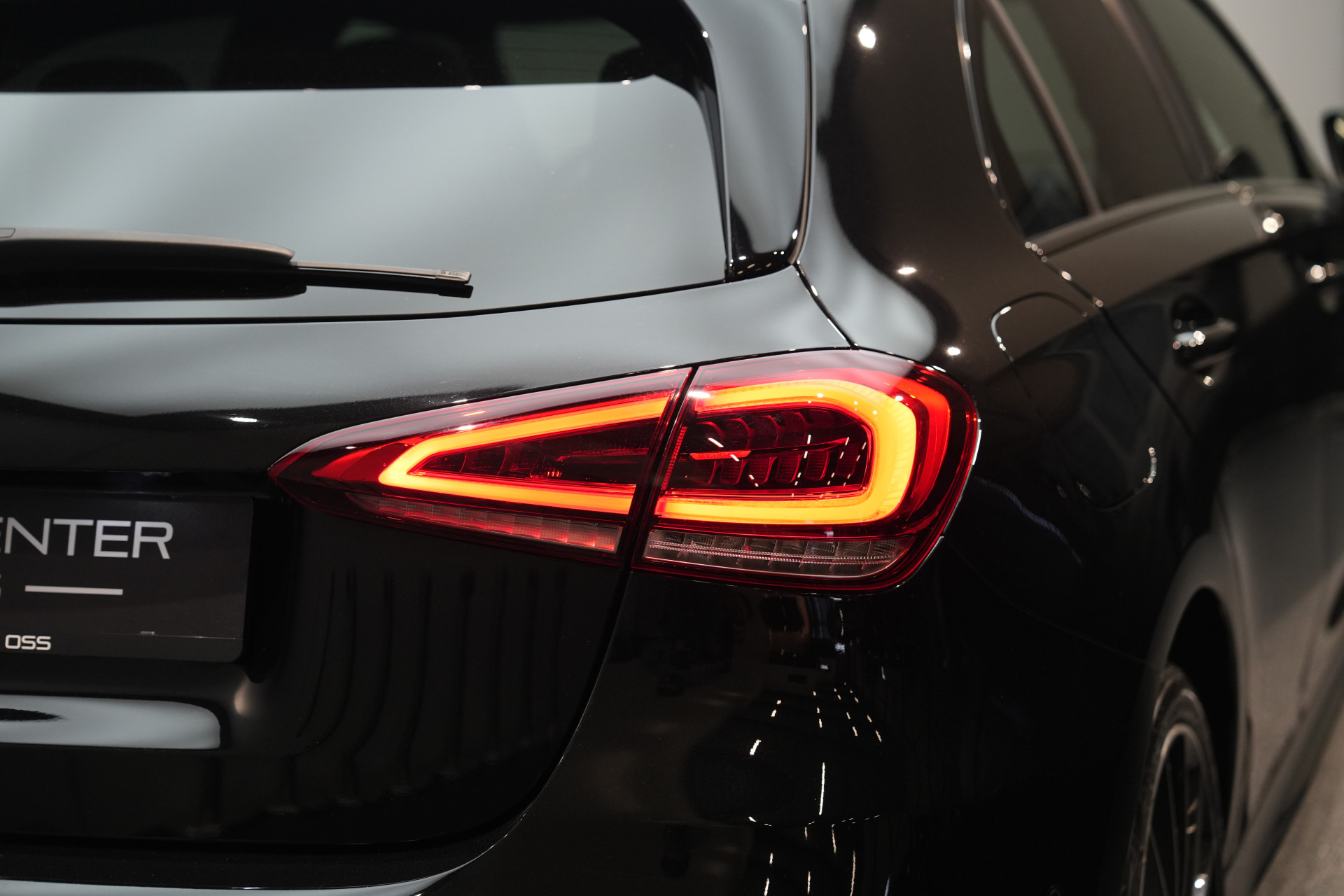 Mercedes-Benz A-Klasse 250 e AMG 48655097-29.jpg | Autocenter Oss