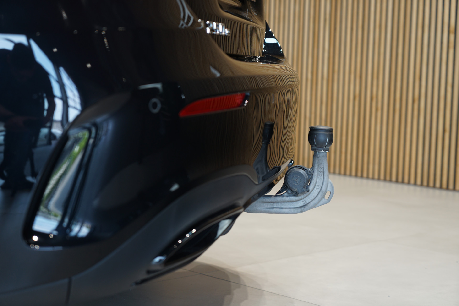 Mercedes-Benz A-Klasse 250 e AMG 48655378-10.jpg | Autocenter Oss